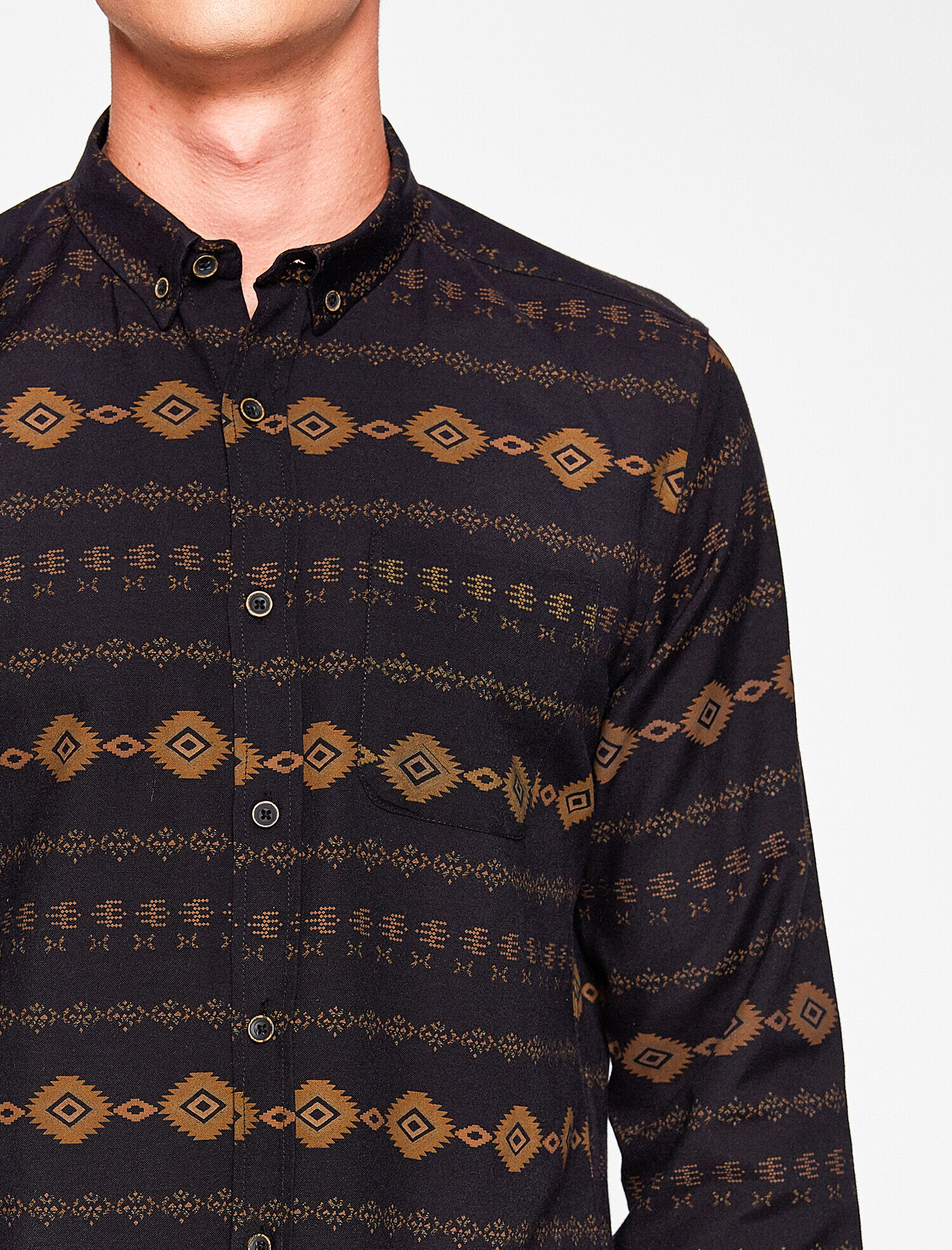   Etnik Desenli Gömlek