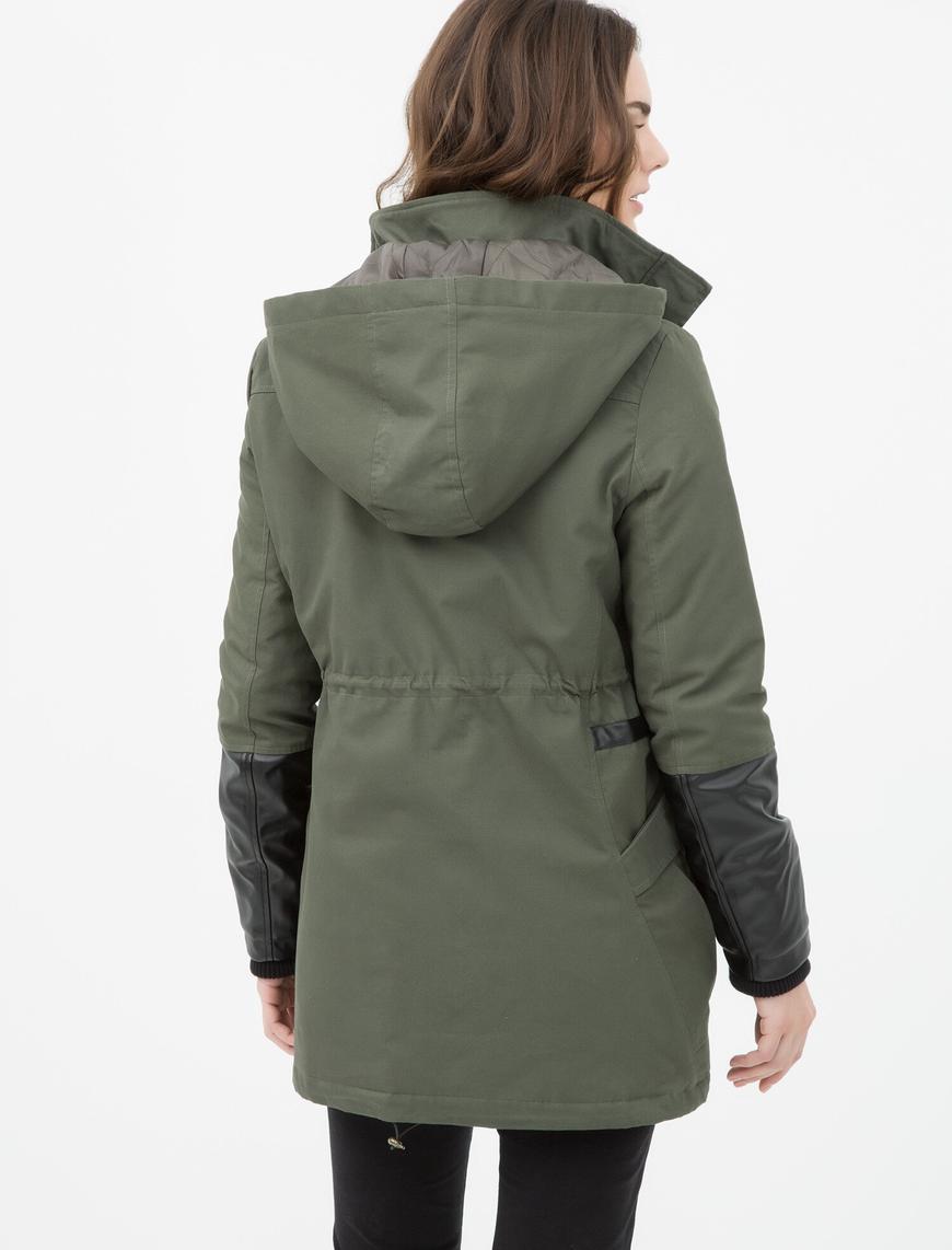   Kapüşonlu Parka