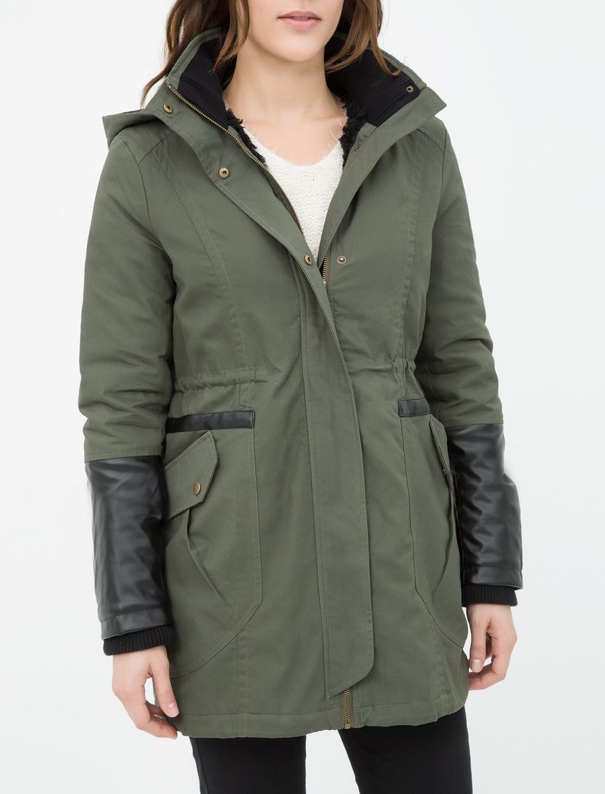   Kapüşonlu Parka