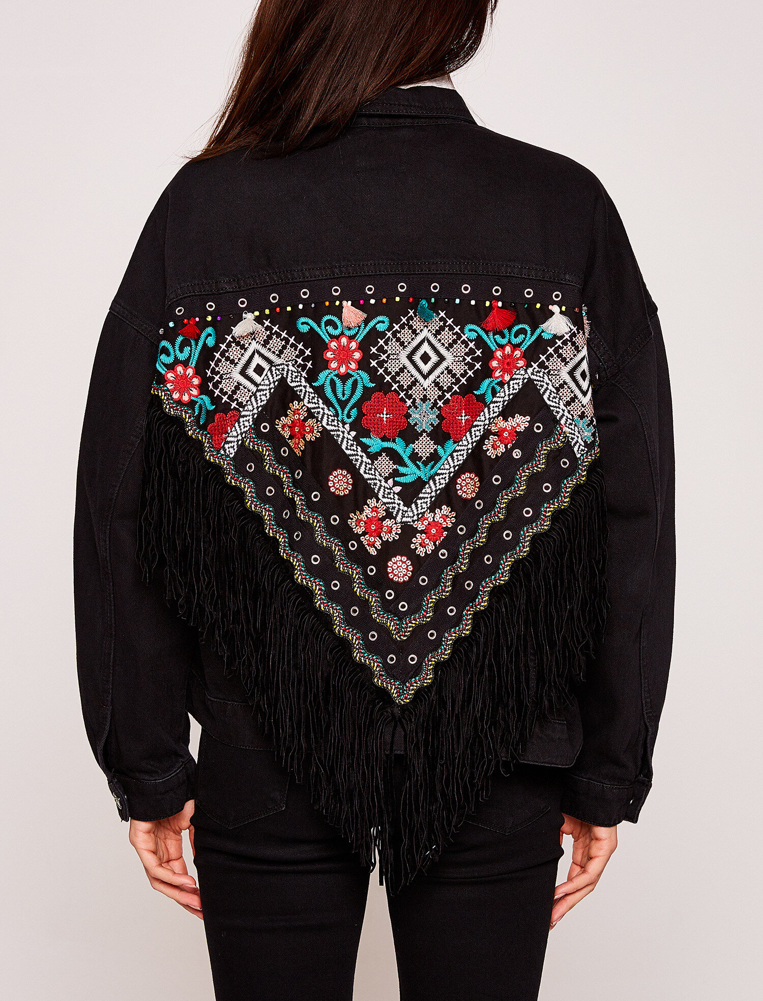   Ceket Nakış İşlemeli