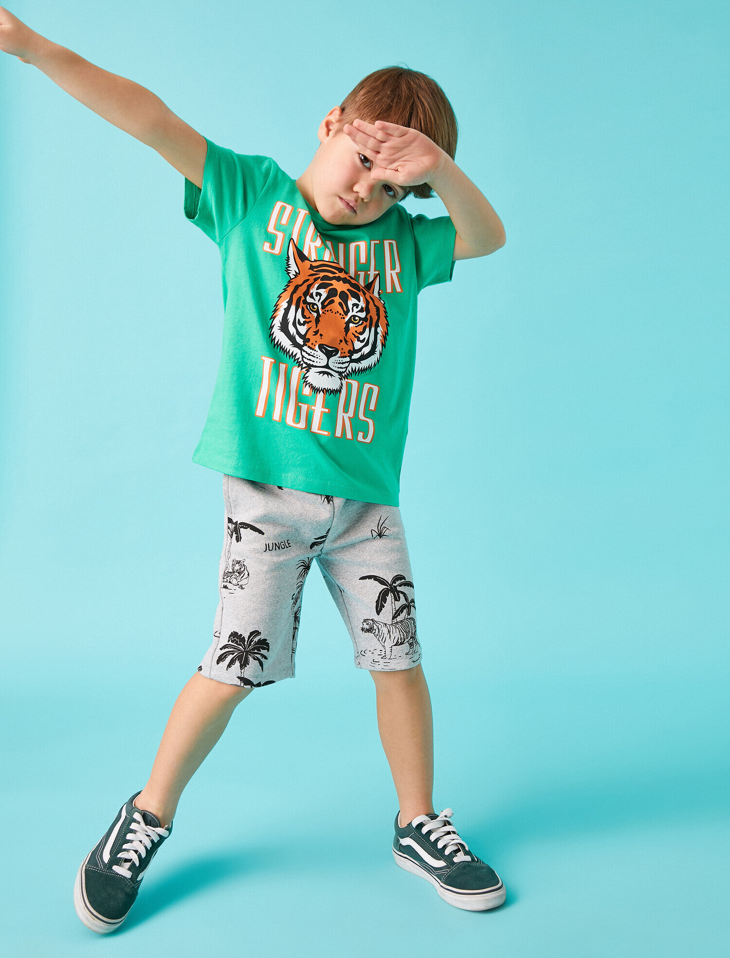  Erkek Çocuk Hayvan Baskılı Şort