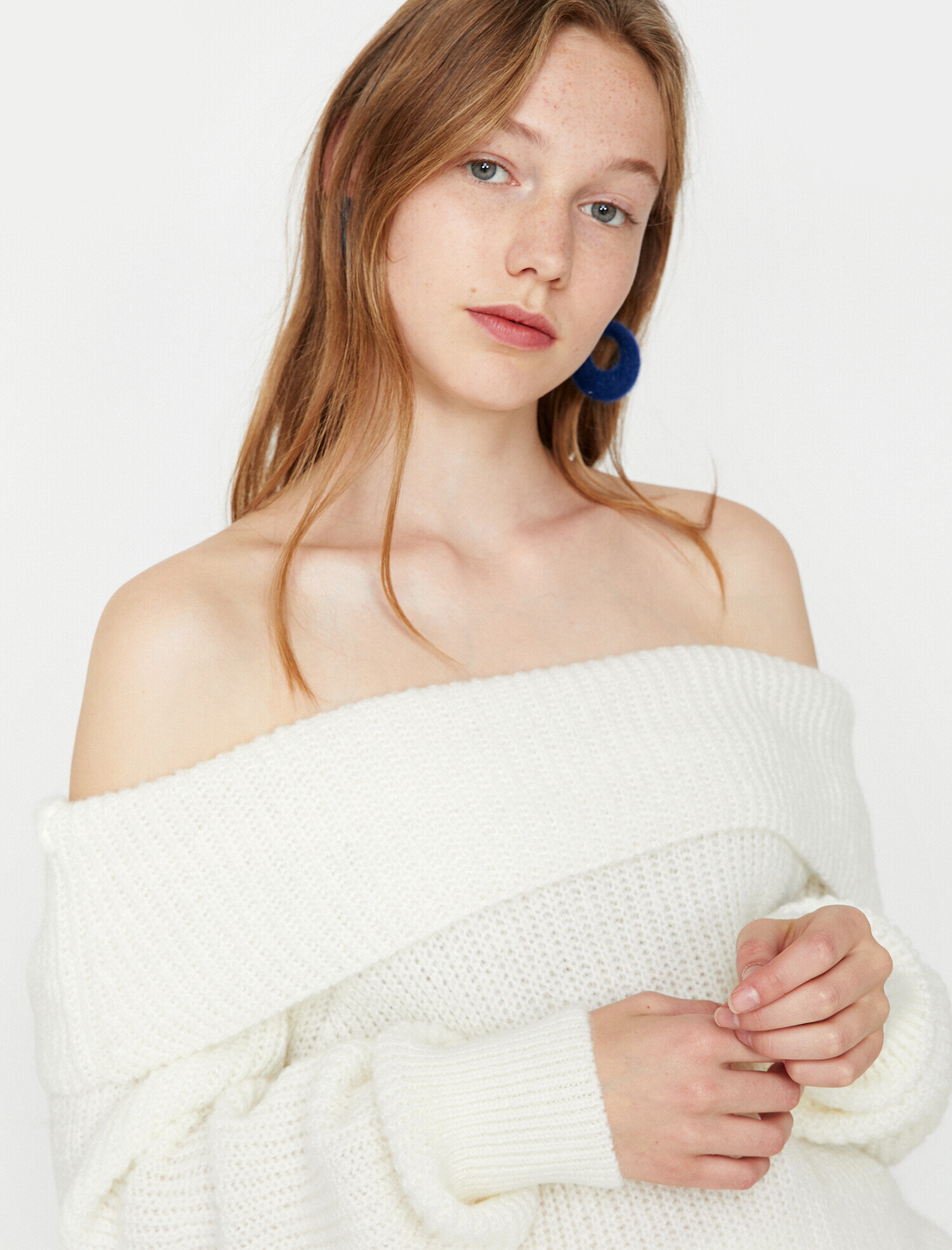   Omzu Açik Triko Kazak