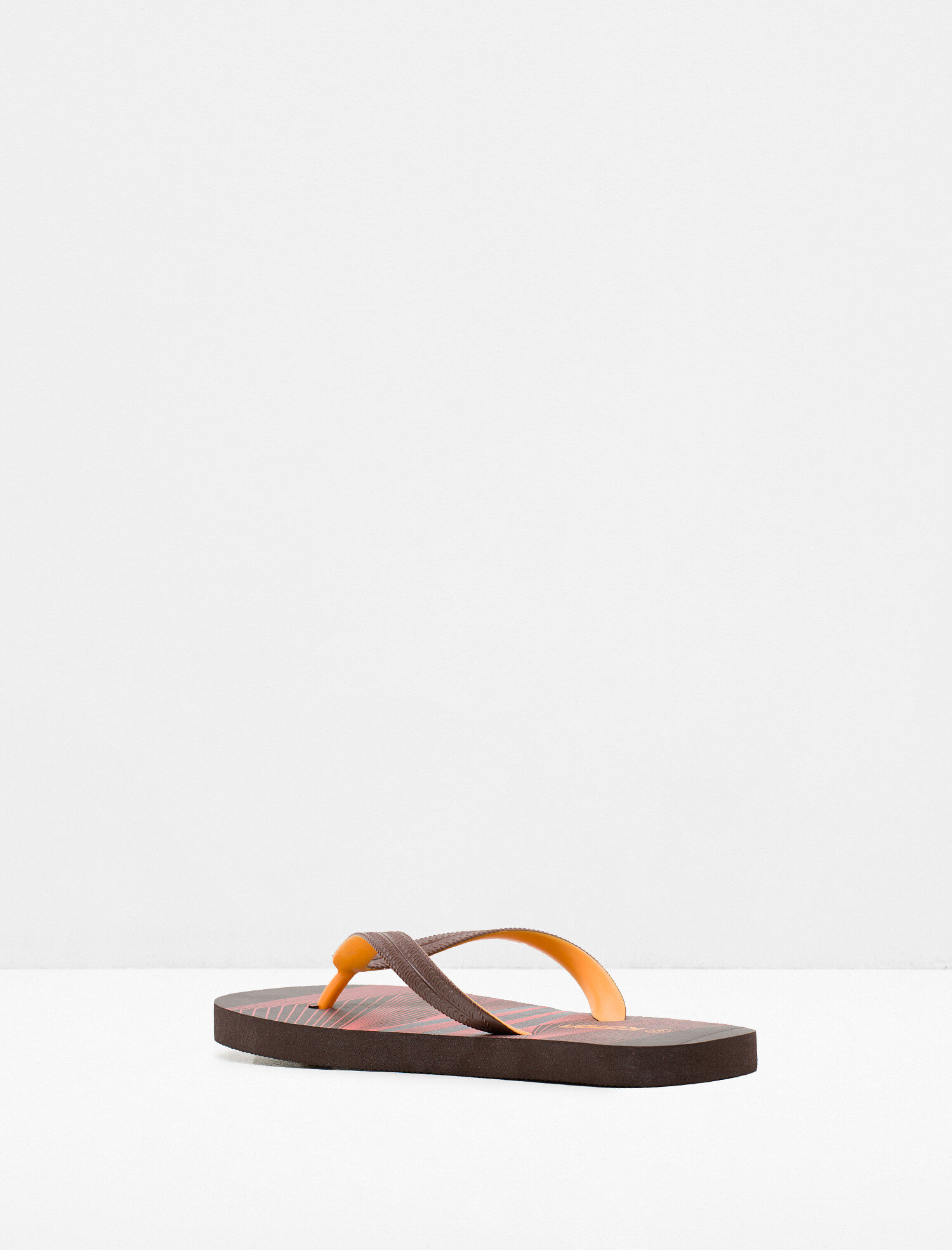  Erkek Desenli Parmak Arası Terlik