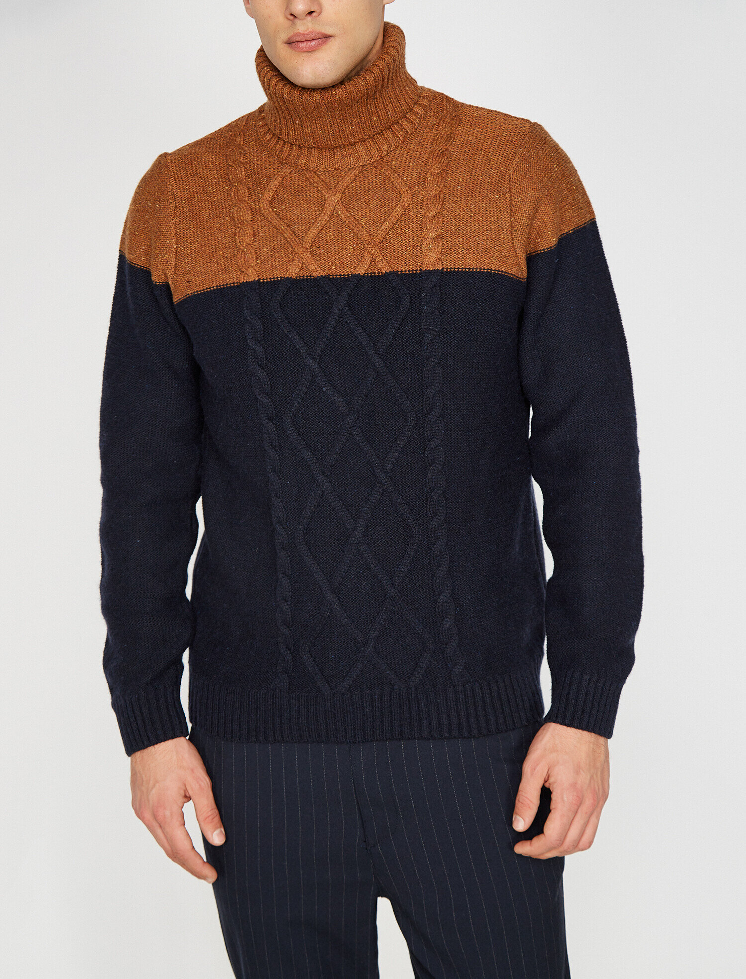   Boğazlı Kışlık Kazak