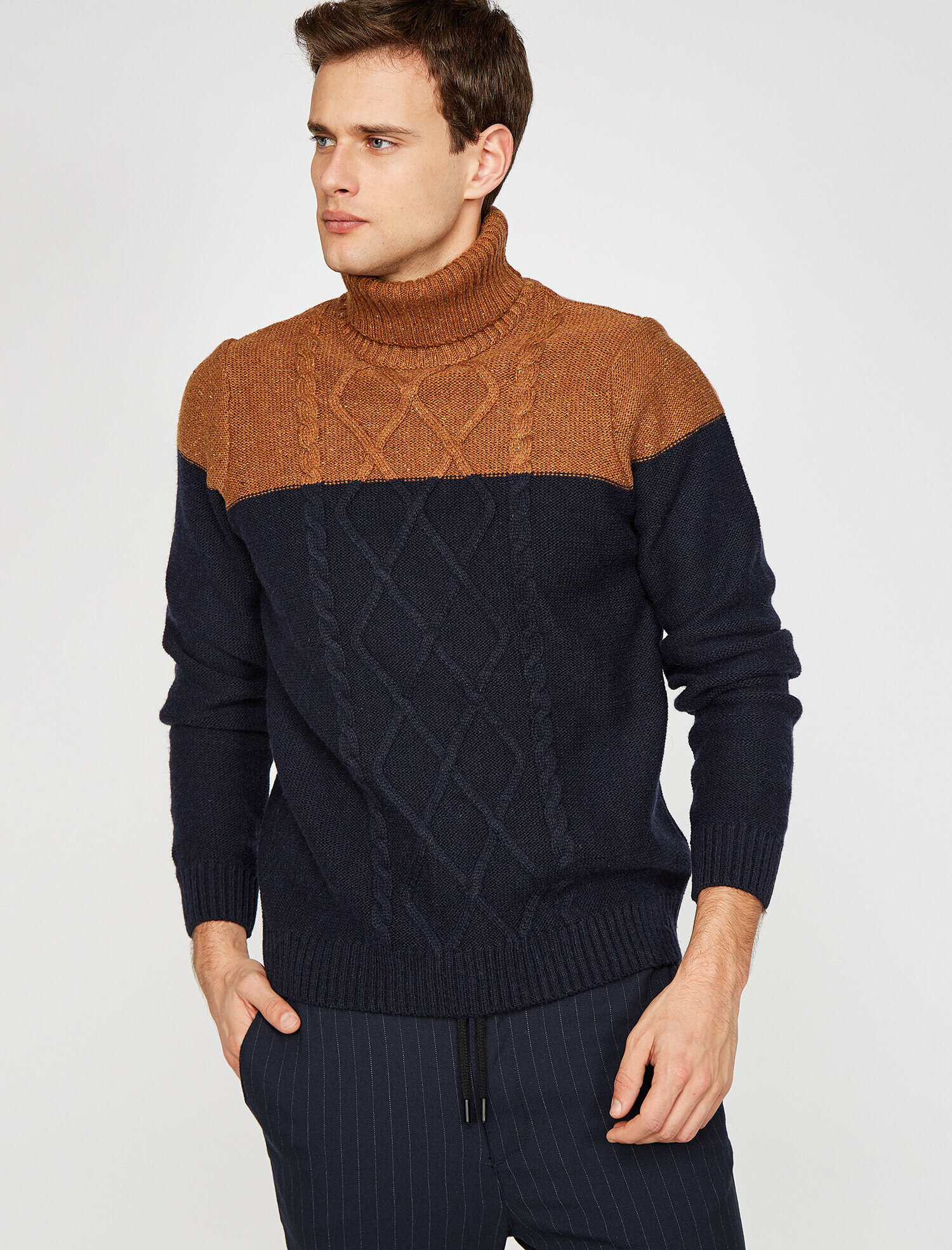   Boğazlı Kışlık Kazak