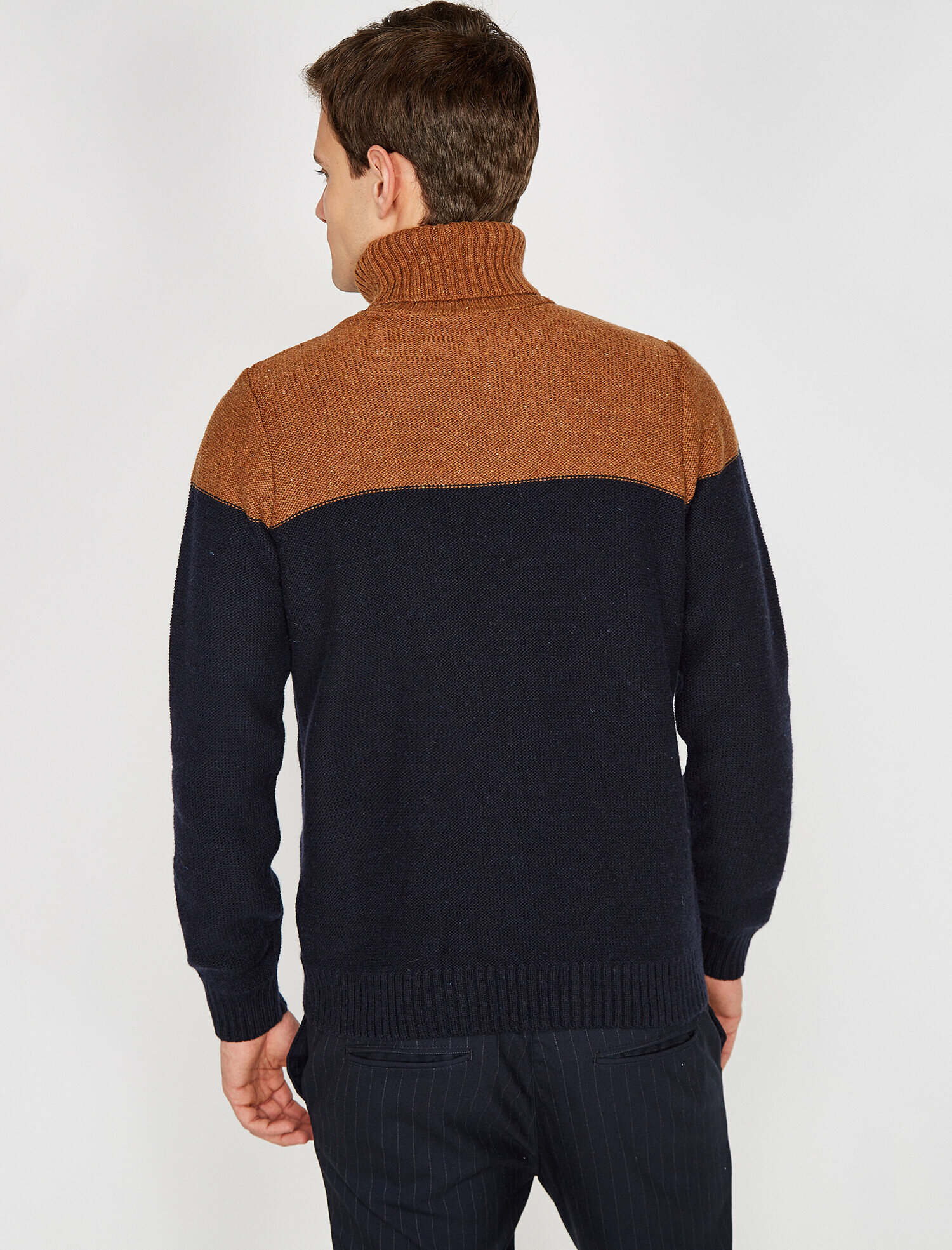   Boğazlı Kışlık Kazak