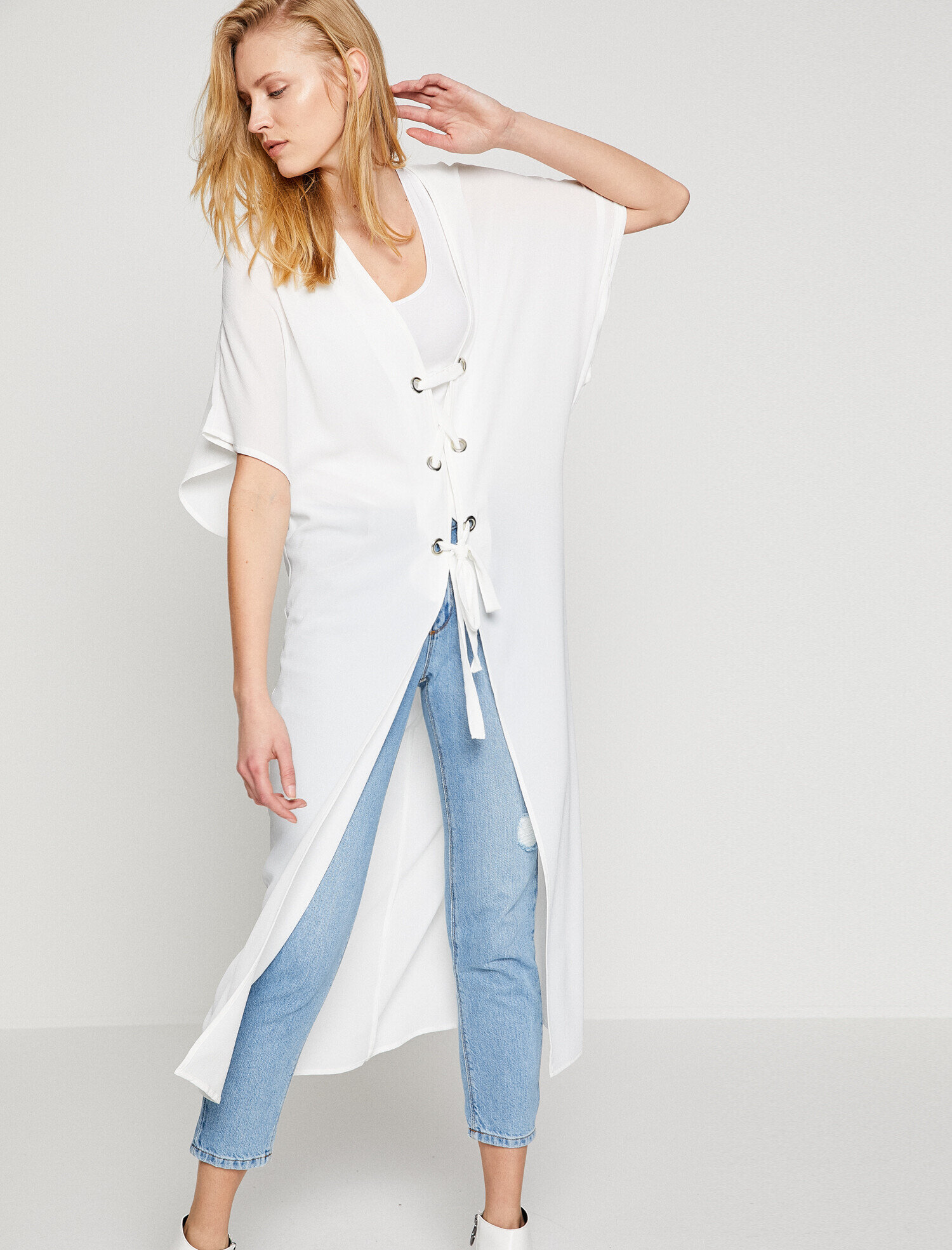   Bağcık Detaylı Kimono