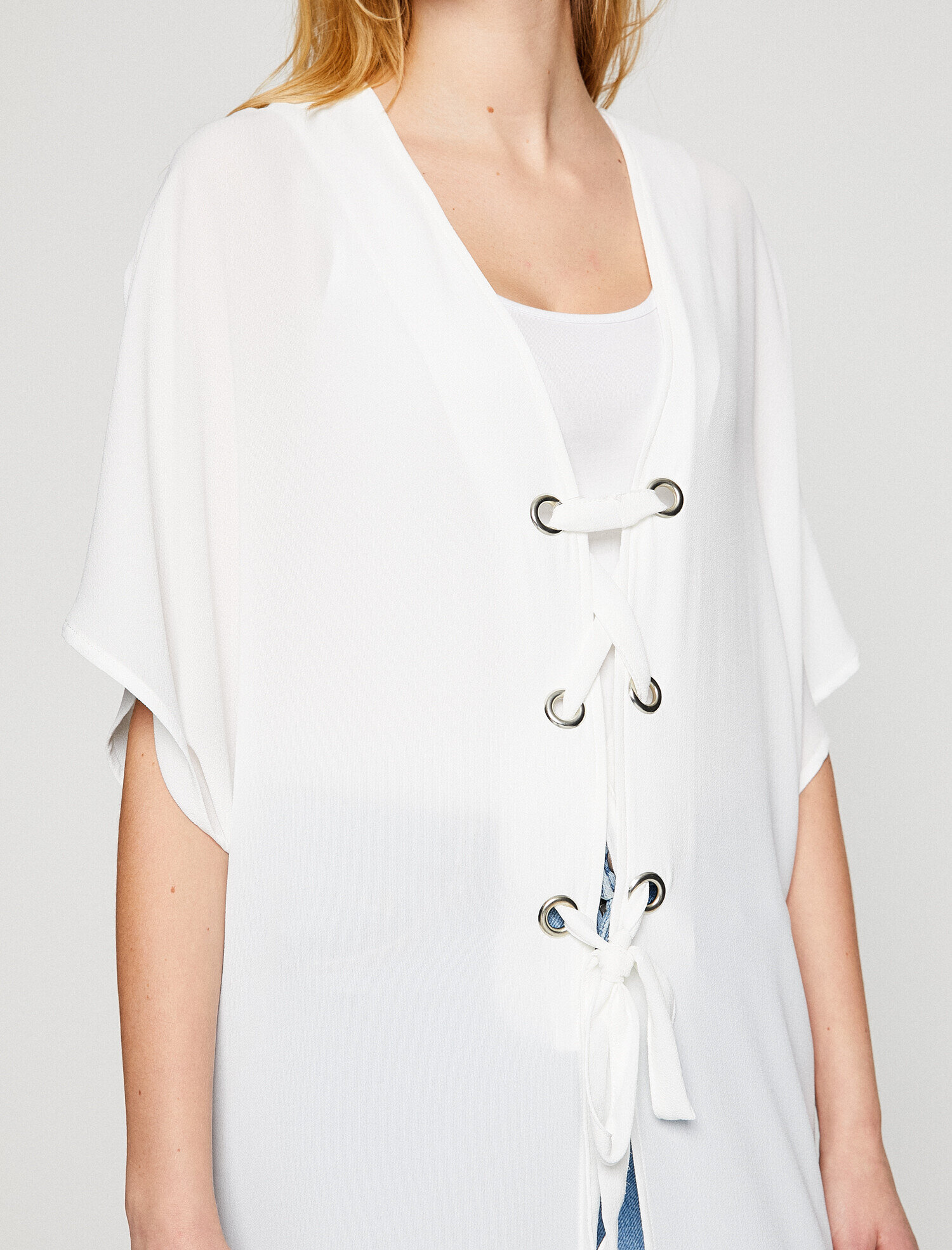   Bağcık Detaylı Kimono