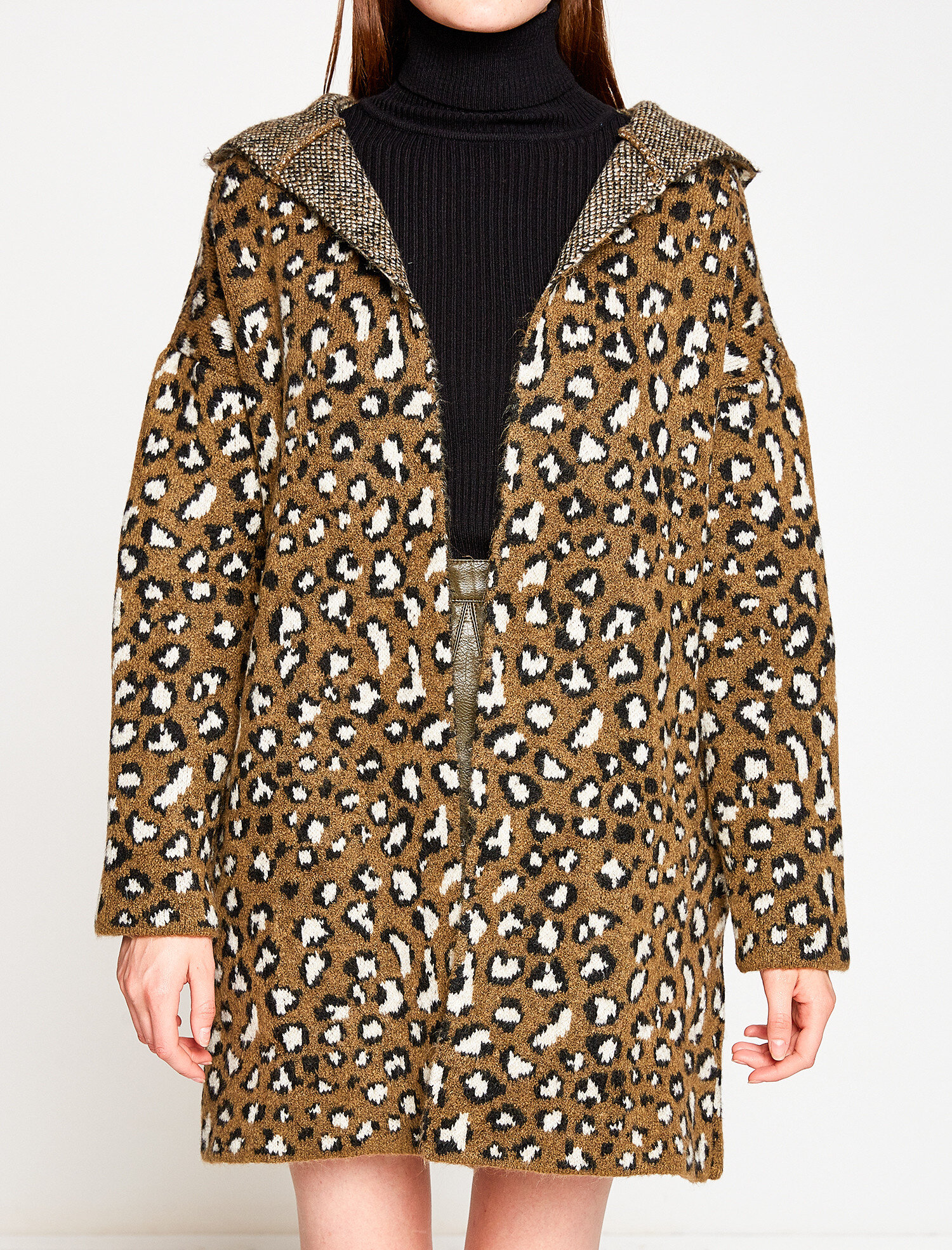   Leopar Desenli Triko Hırka