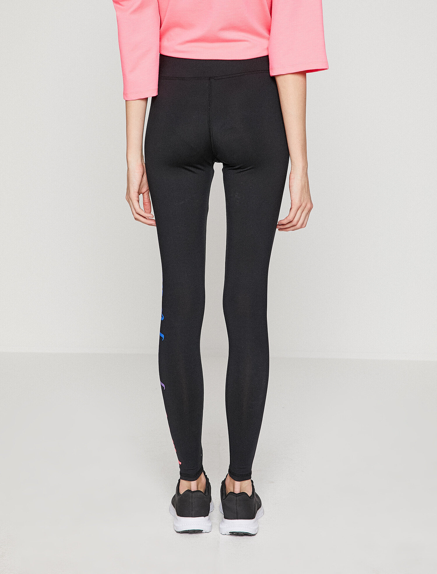   Ebru Şallı Loves Koton Sport Tayt