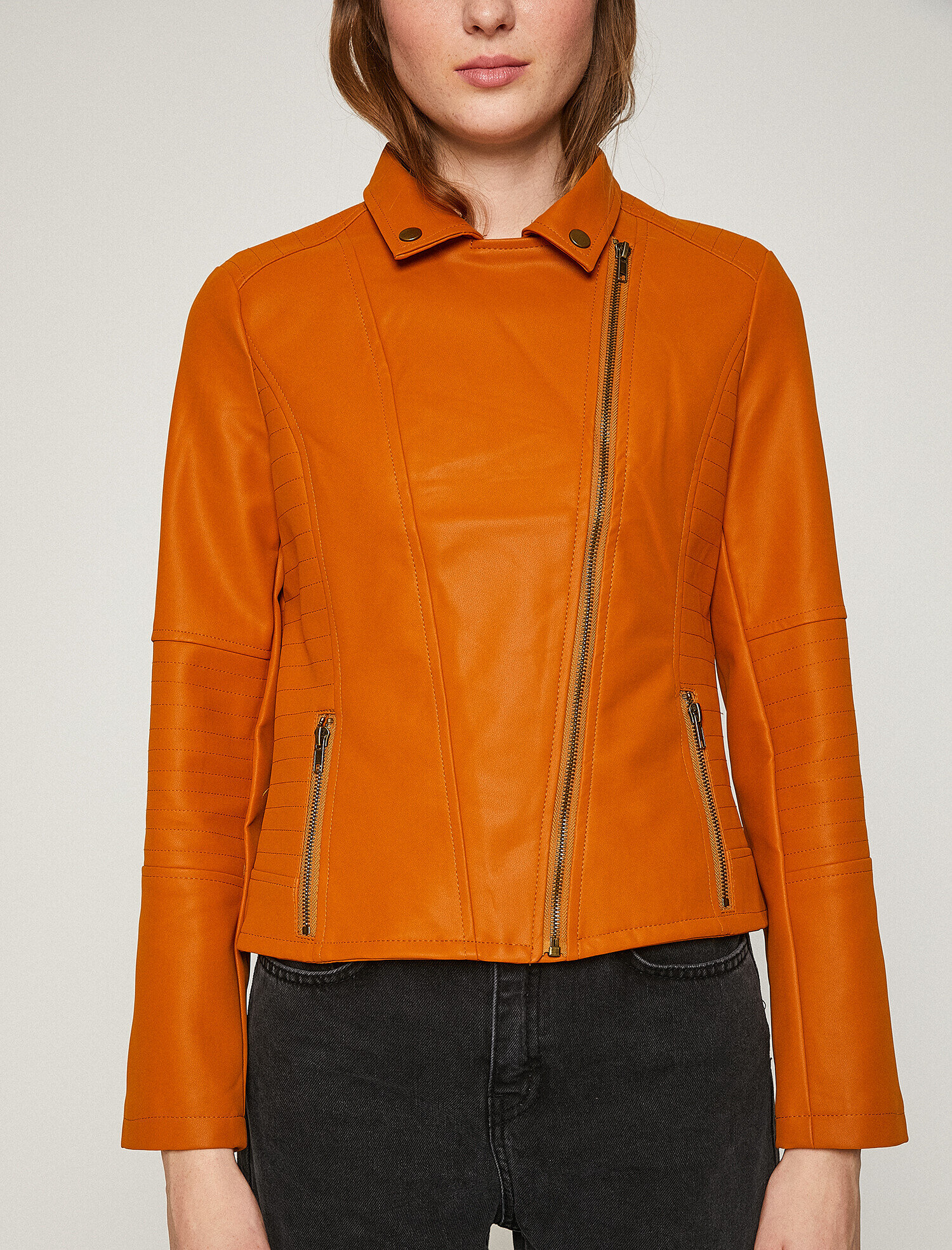   Deri Görünümlü Mont