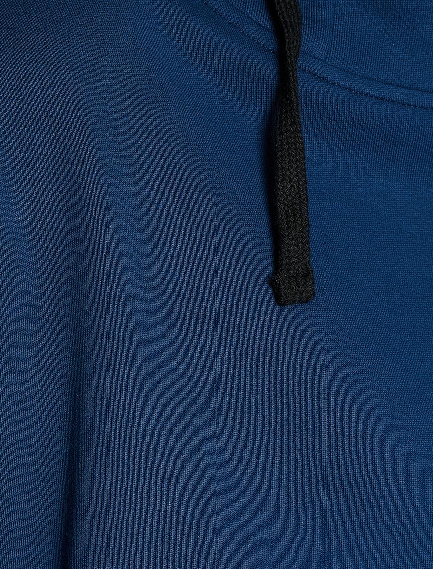   Cep Detaylı Sweatshirt