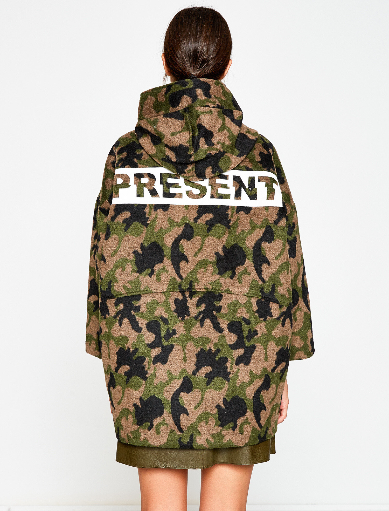   Kamuflaj Desenli Kaban