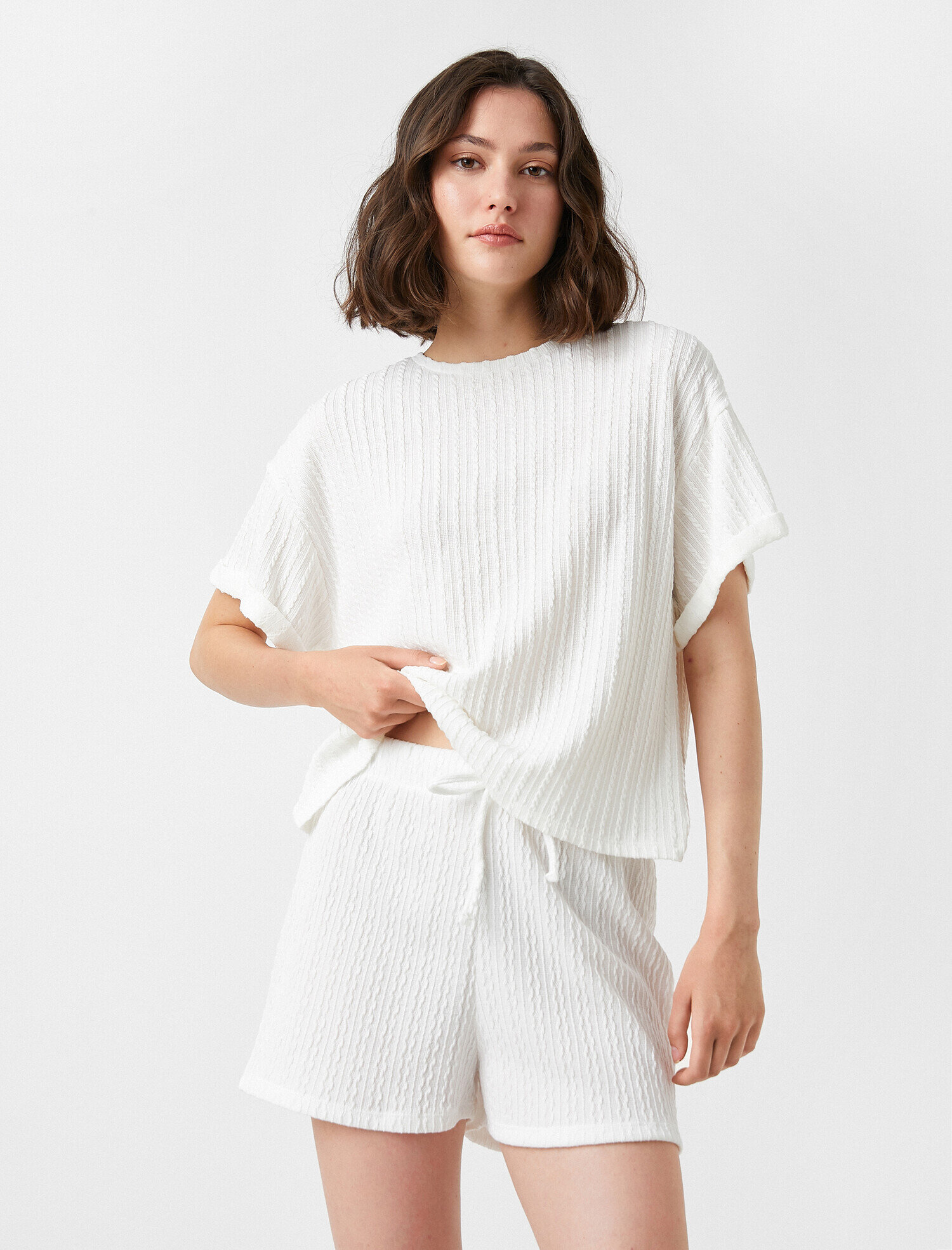   Örgü Desenli Tişört Kısa Kollu Bisiklet Yaka