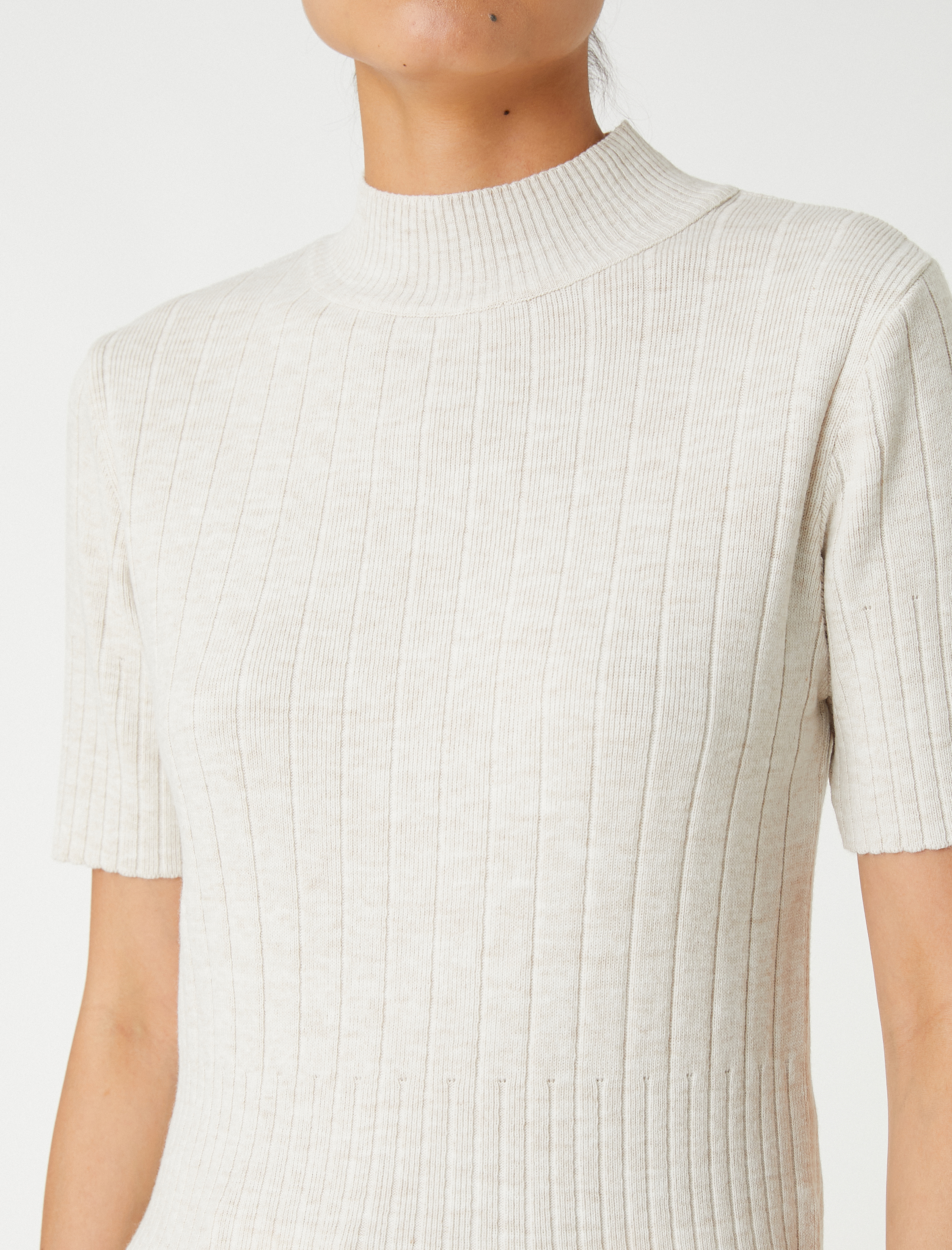   Dik Yaka Triko Kısa Kollu Kaşmir Dokulu