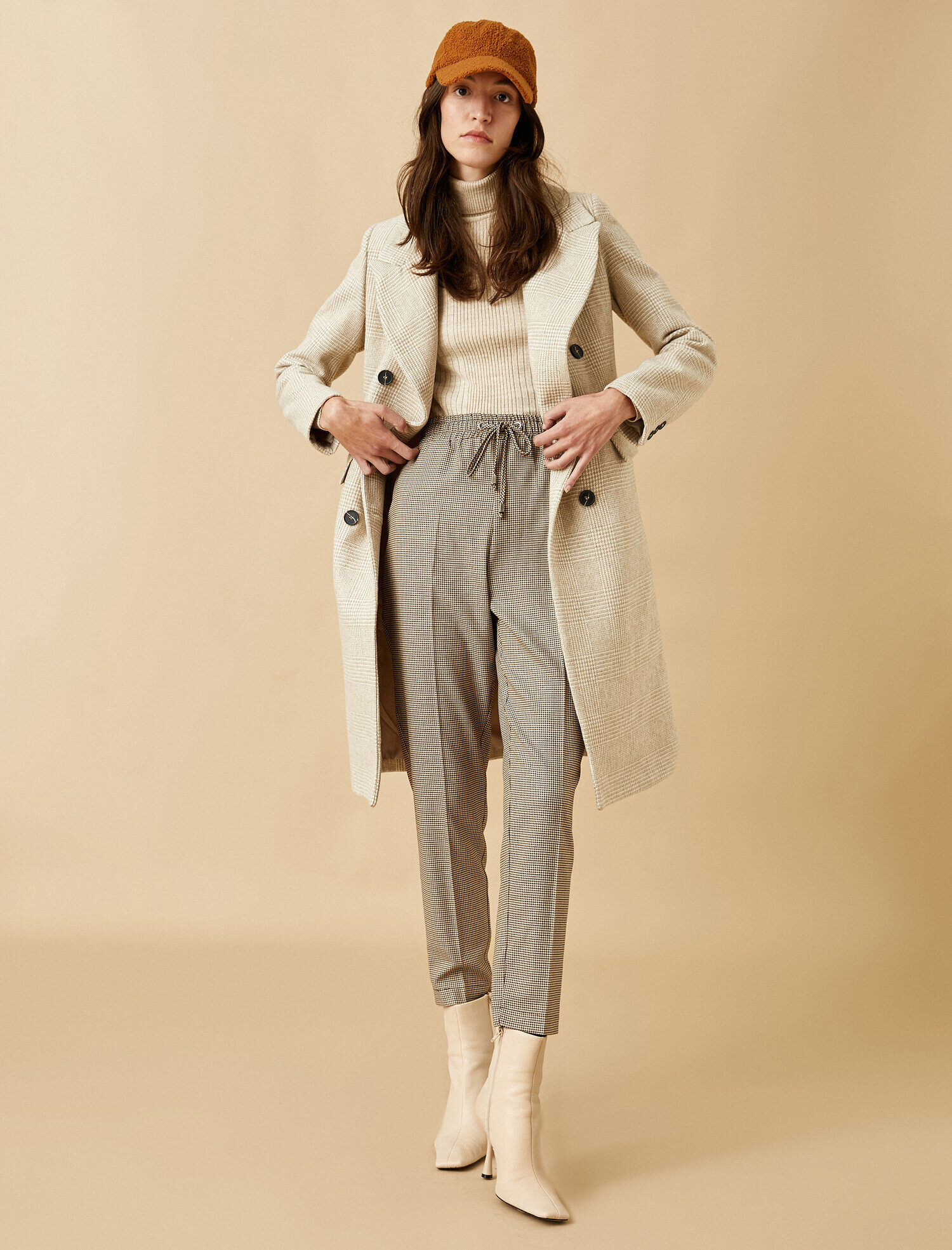   Düğmeli Ekose Kaban