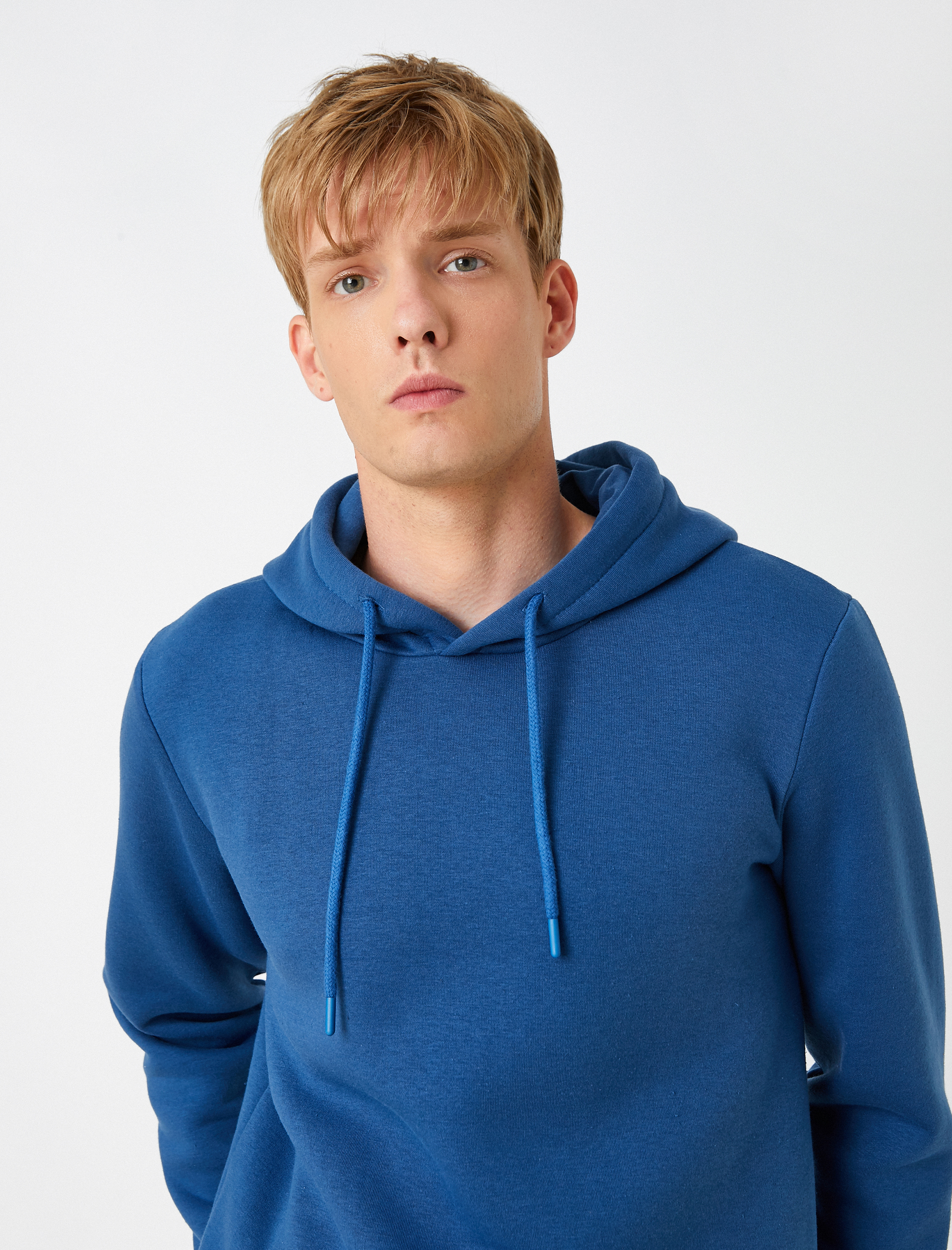   Basic Kapşonlu Sweatshirt Şardonlu