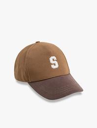 S Harf İşlemeli Cap Şapka
