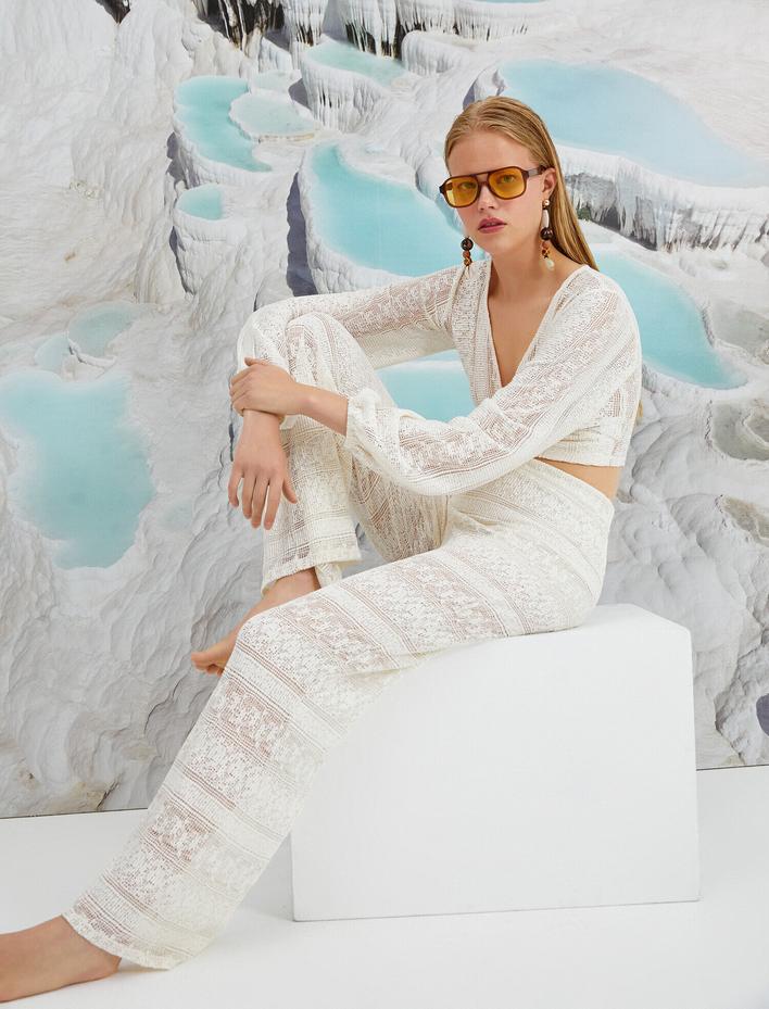  Koton X Şahika Ercümen - İspanyol Paça Dantelli Pantolon