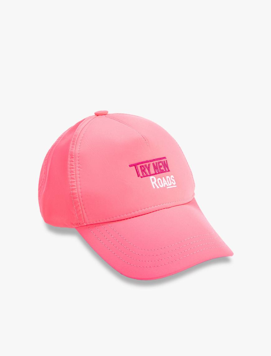  Kadın Slogan İşlemeli Kep Şapka