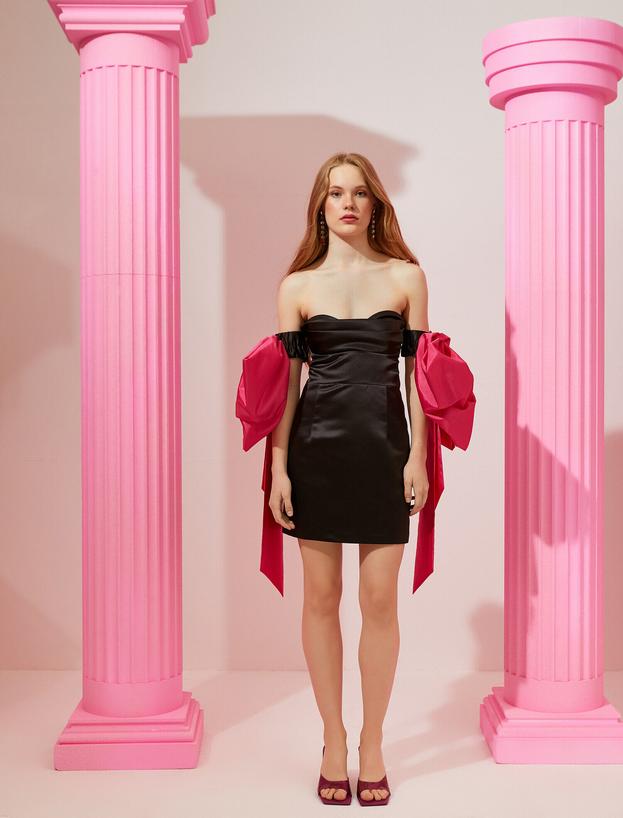  Rachel Araz X Koton - Fiyonk Detaylı Straplez Mini Elbise - Limited Edition