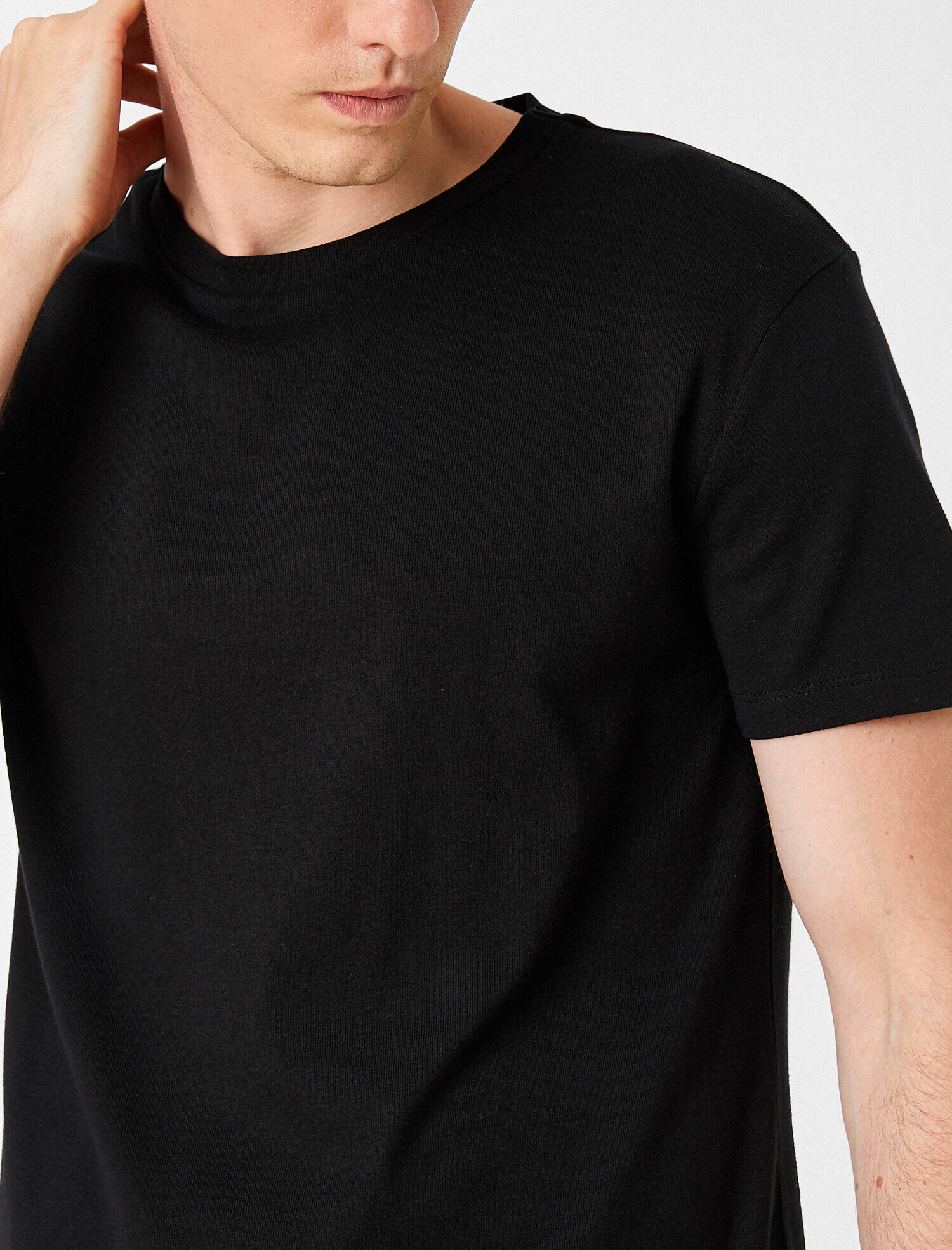   Bisiklet Yaka Basic Tişört