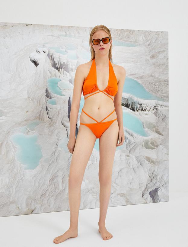   Şahika Ercümen X Koton - Bel Detaylı Bikini Altı
