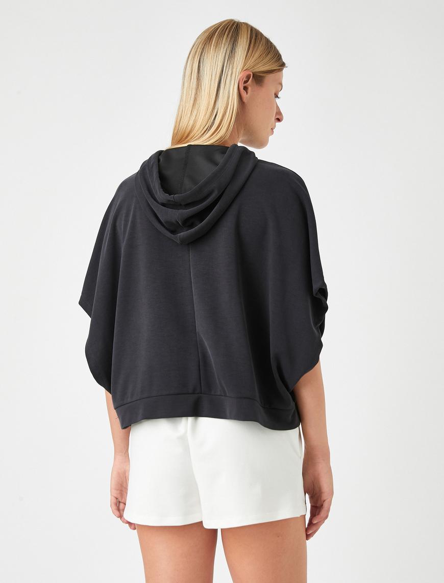   Oversize Sweatshirt Kapüşonlu Cepli