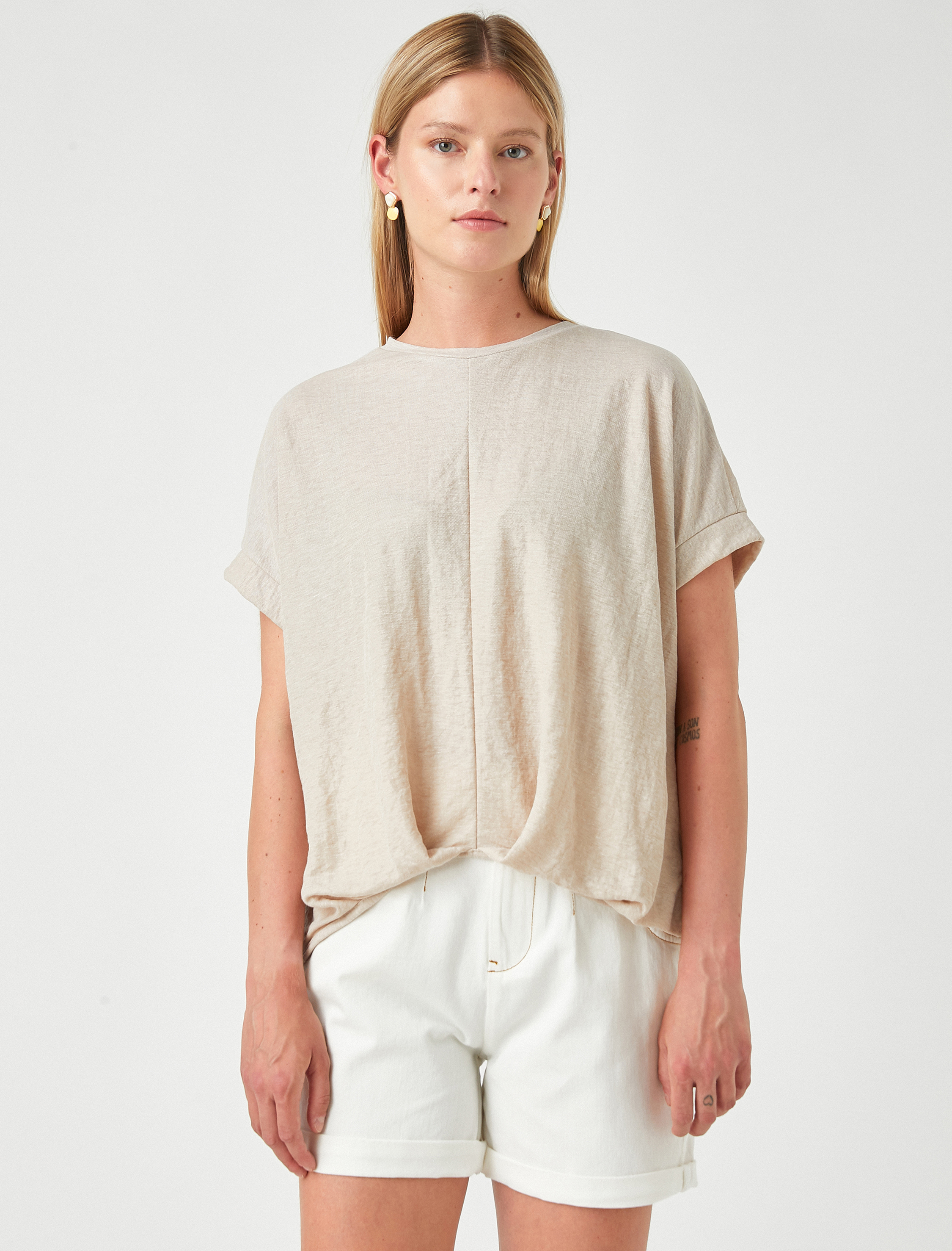   Basic Tişört Önden Dikişli