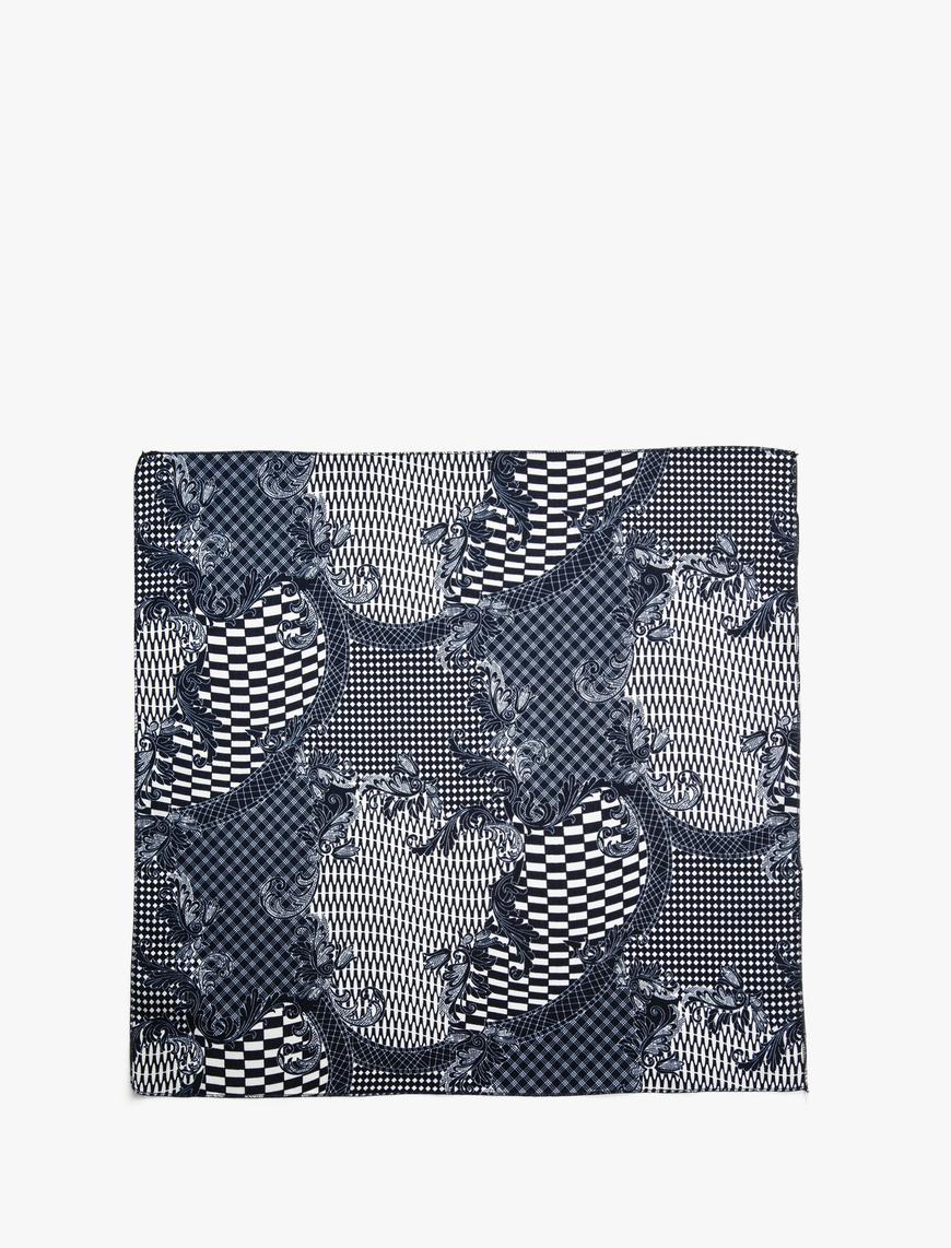  Kadın Desenli Bandana