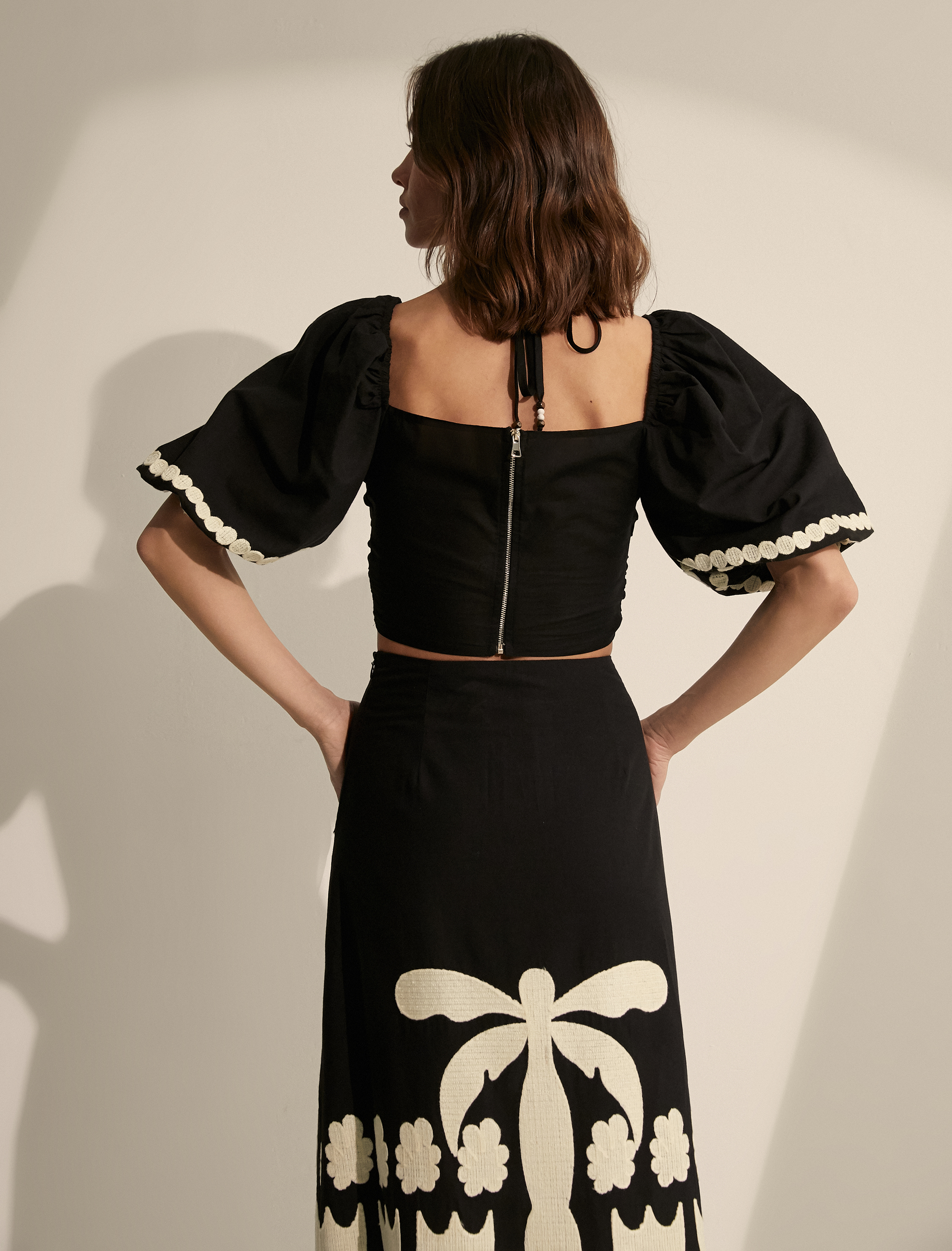   Melis Ağazat X Koton - Balon Kollu Crop Bluz