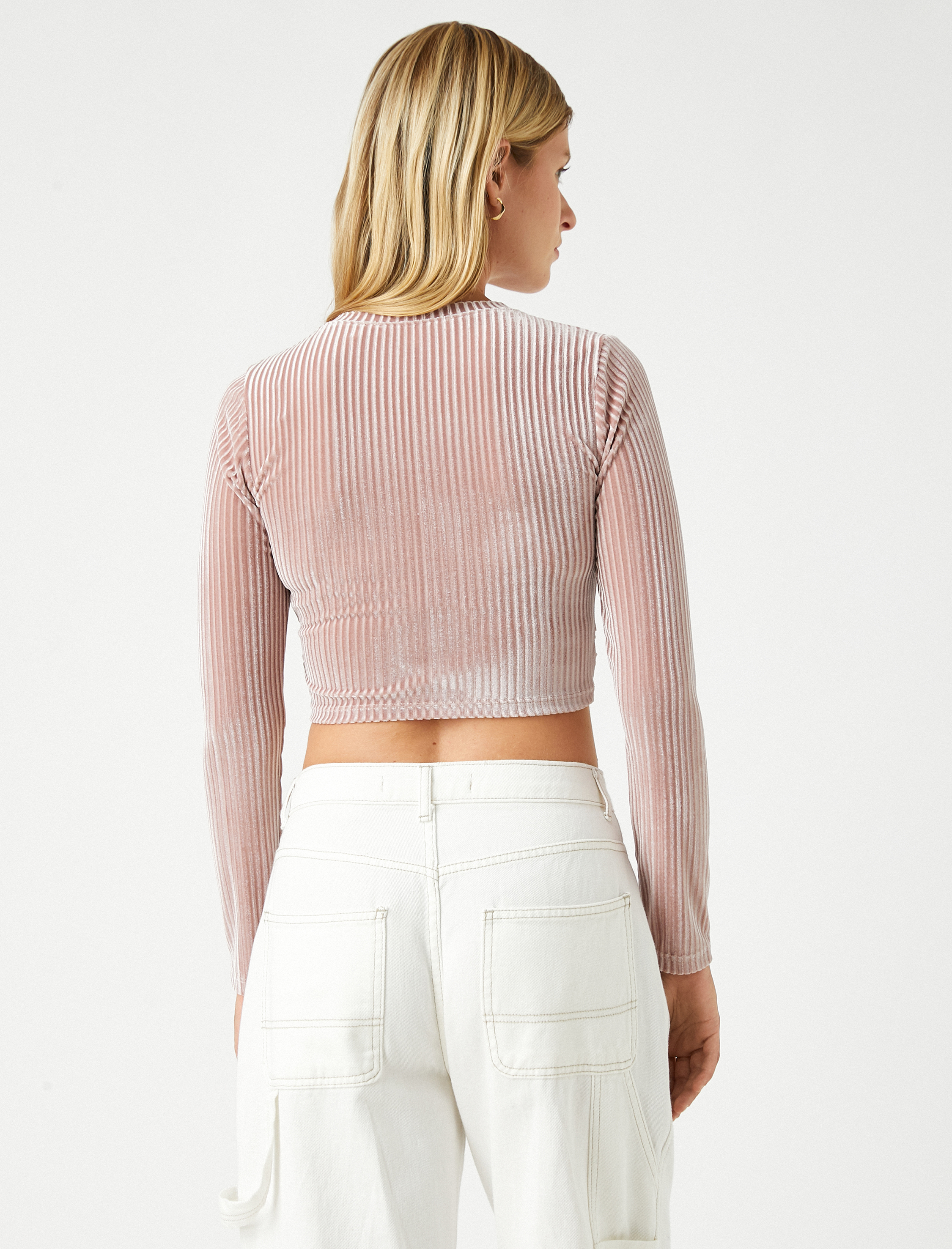   Crop Uzun Kollu Tişört Pencere Detaylı