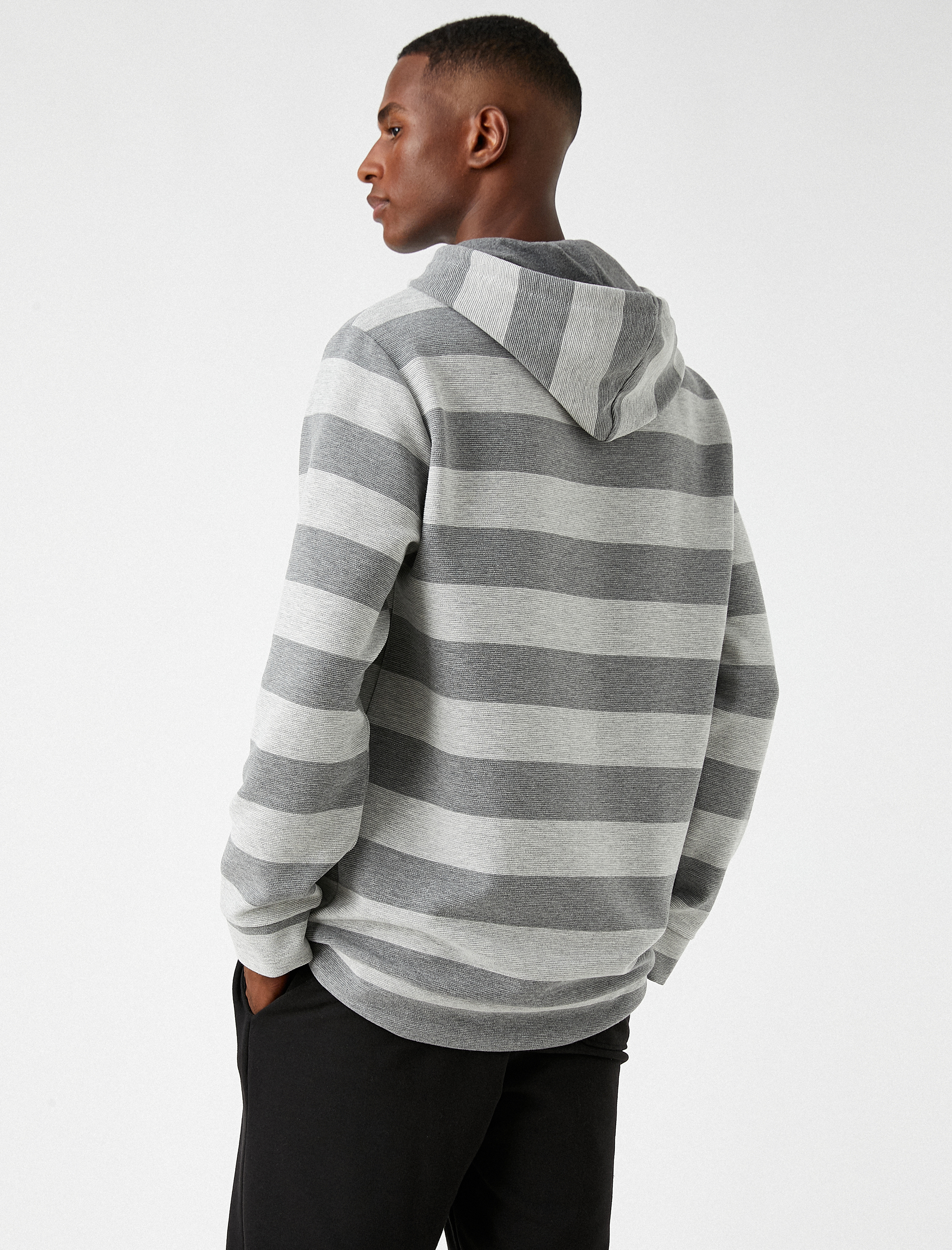   Çizgili Kapşonlu Sweatshirt