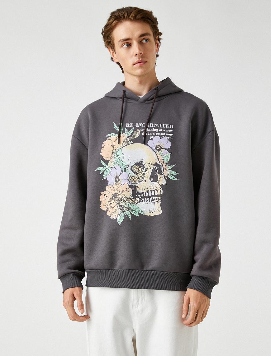   Kapşonlu Oversize Sweatshirt Şardonlu Kuru Kafa Baskılı