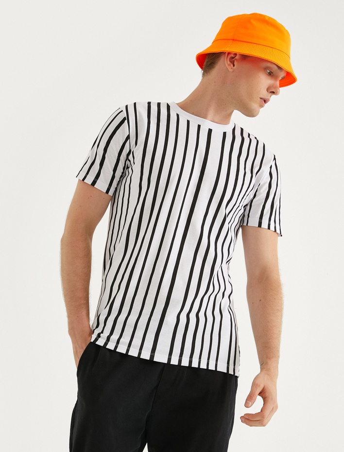  Çizgili Basic Tişört