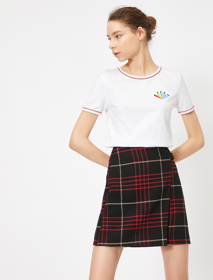  Yazılı Baskılı Tişört