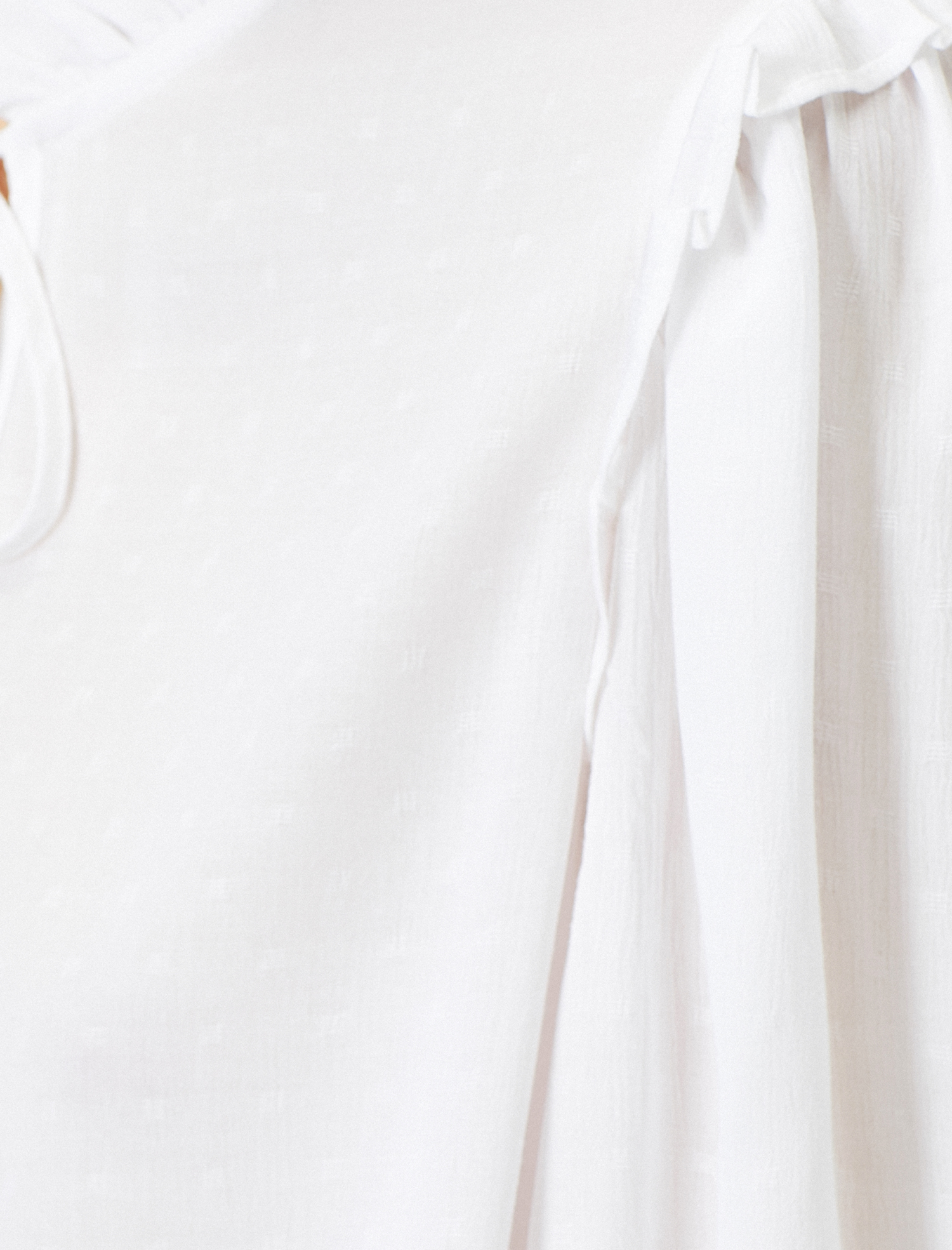   Fırfır ve Bağcık Detaylı Bol Kesim Bluz