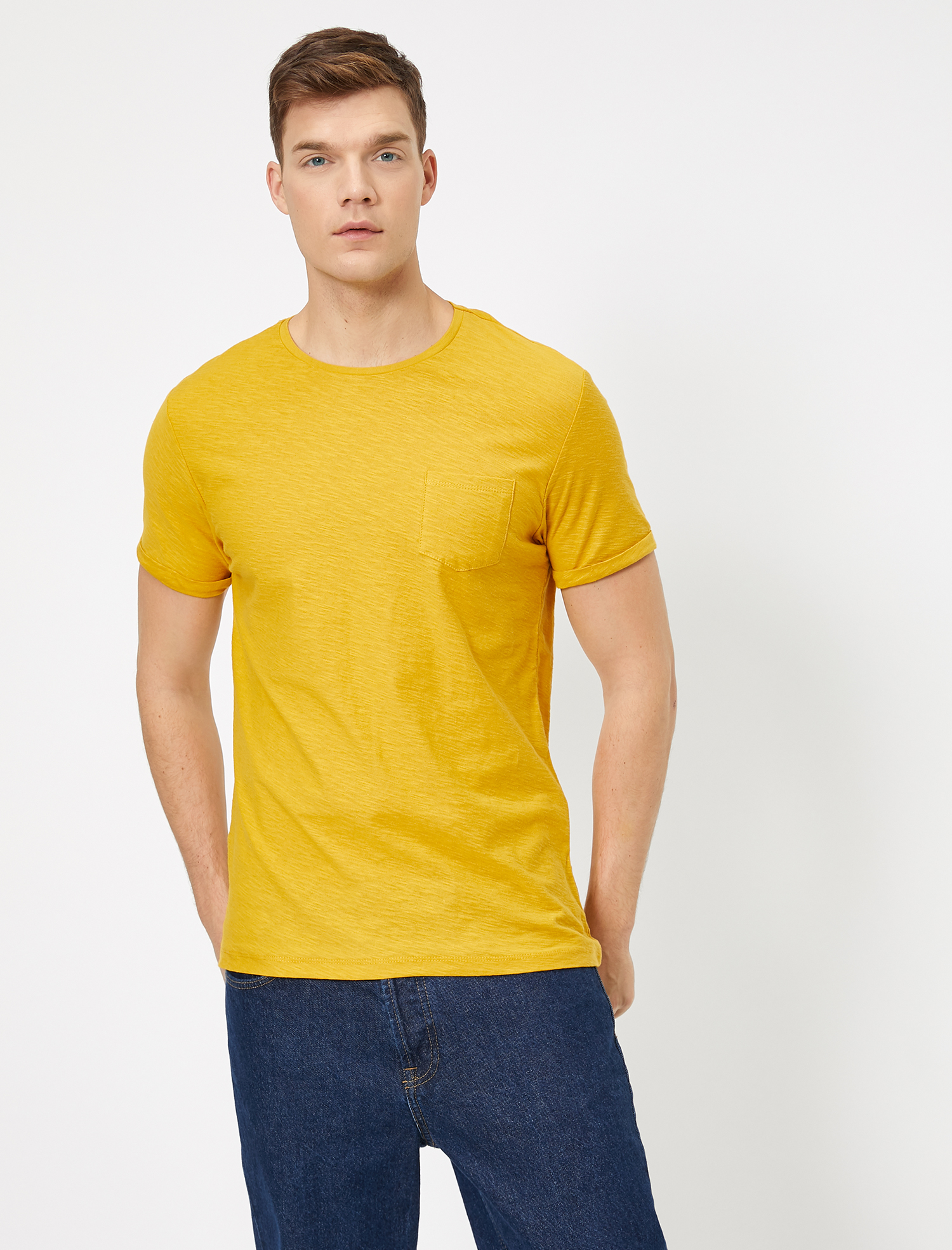   Bisiklet Yaka Cep Detaylı Flamlı Kumaş Dar Kesim Basic Tişört