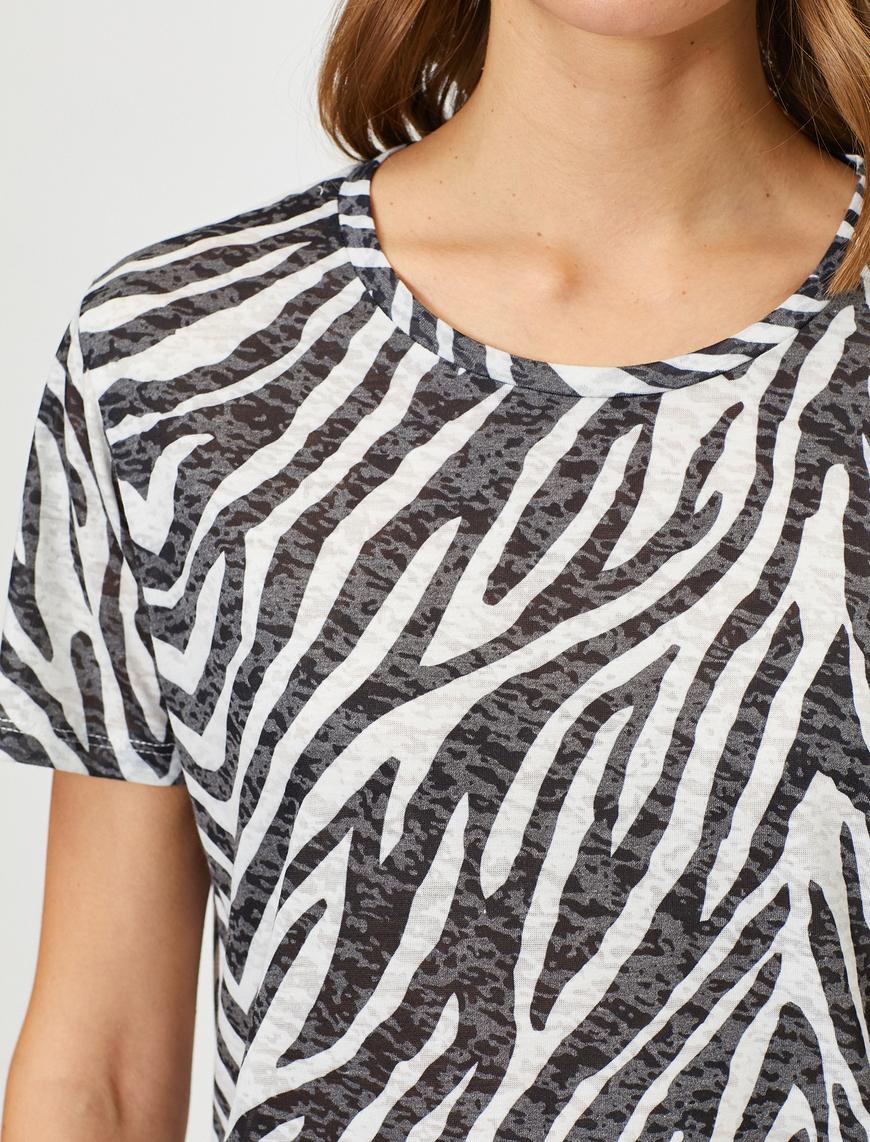   Zebra Desenli Tişört