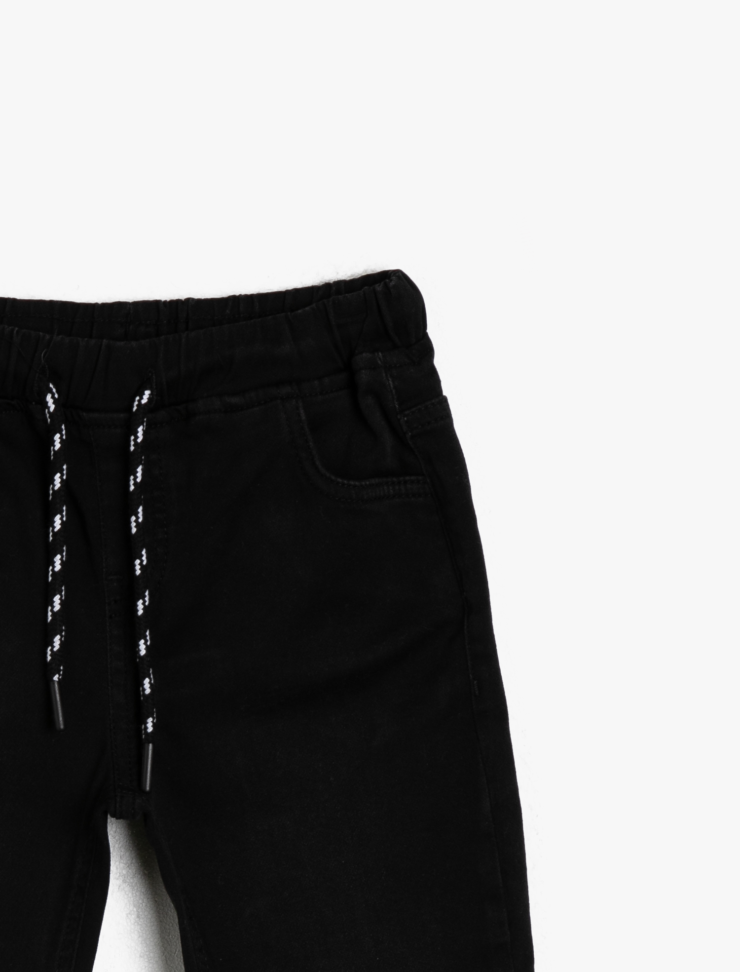  Erkek Çocuk Basic Beli Kordonlu ve Lastikli Rahat Kesim Jean Şort