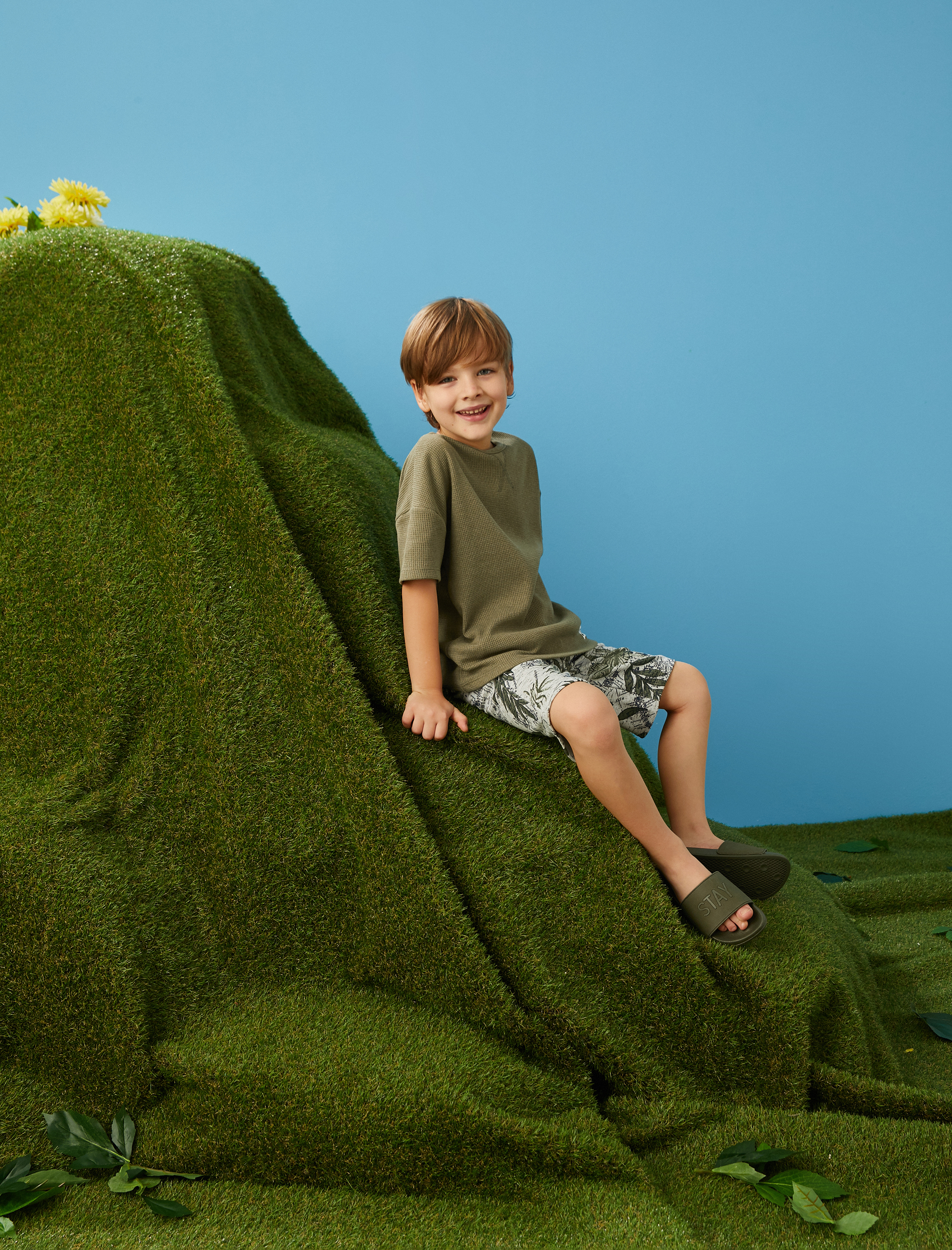  Erkek Çocuk Dokulu Baskılı Kısa Kollu Tişört