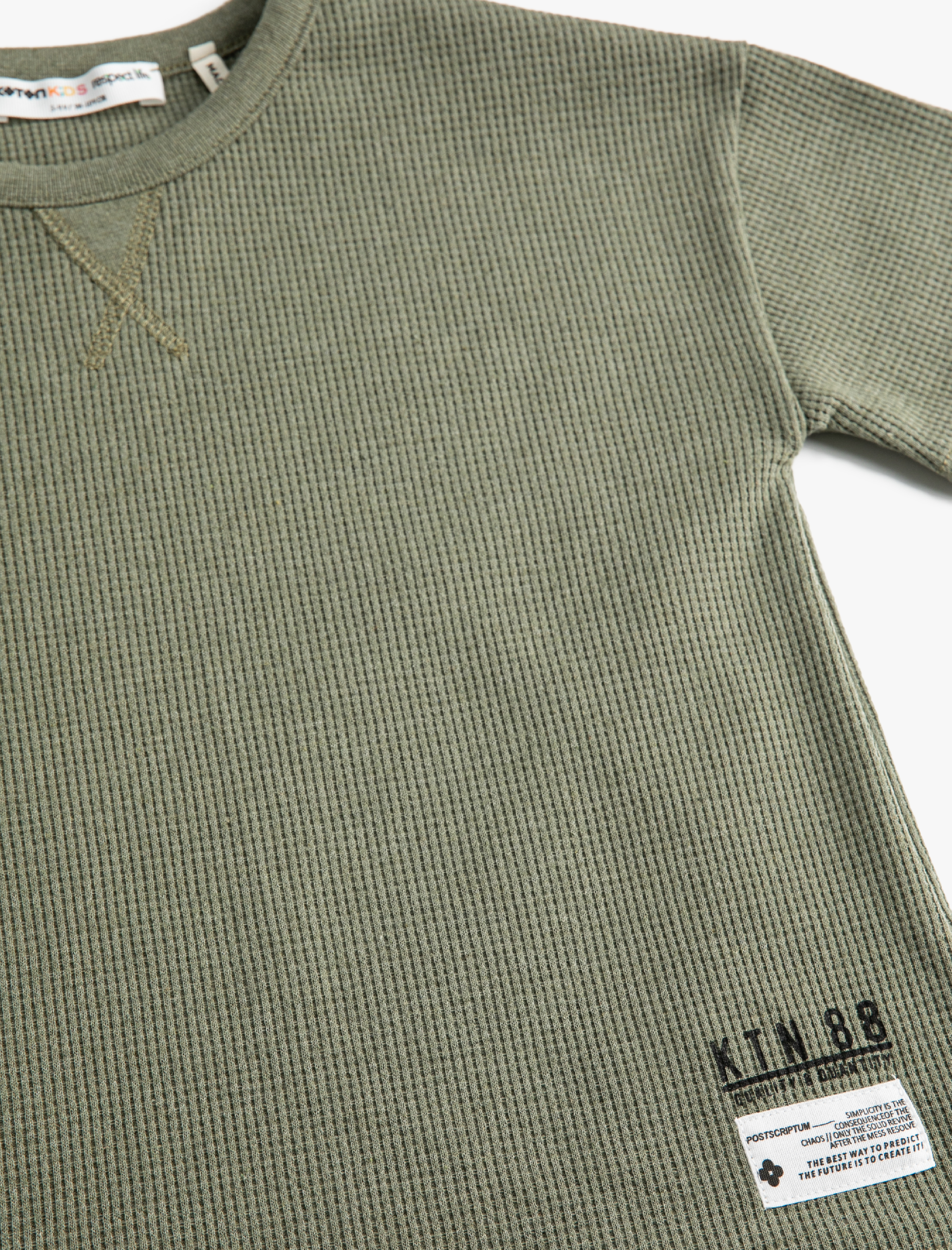  Erkek Çocuk Dokulu Baskılı Kısa Kollu Tişört