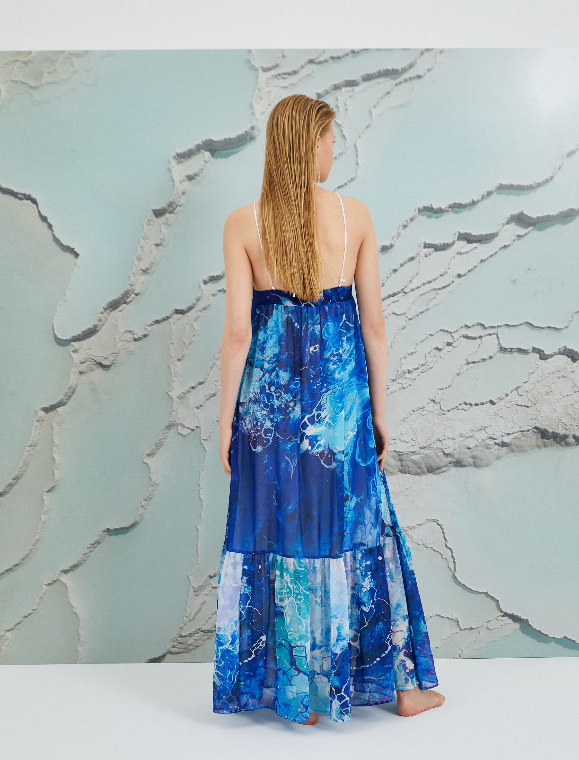   Koton X Şahika Ercümen - Boyundan Bağlamalı Desenli Elbise