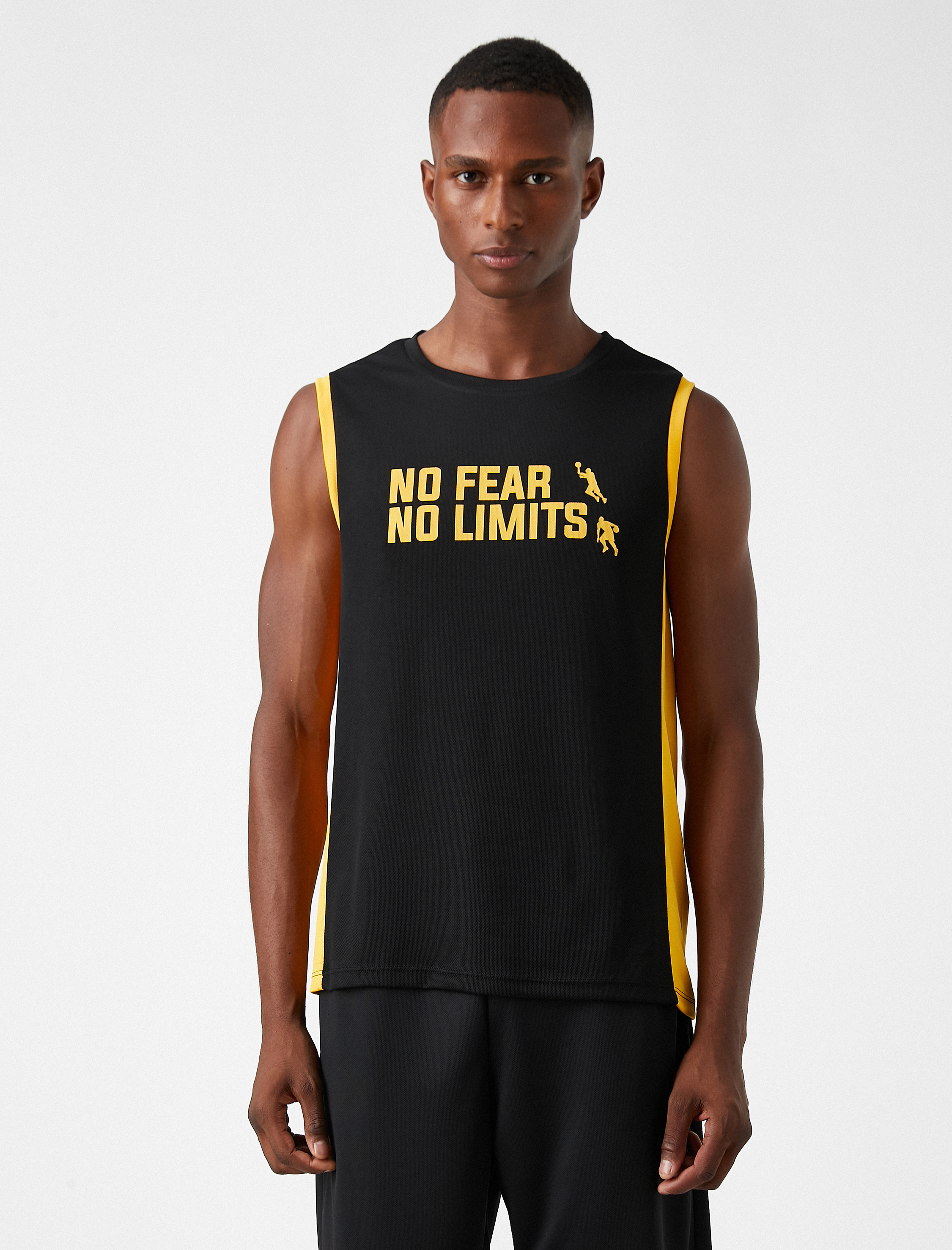   Kolsuz Spor Atlet Slogan Baskılı Nefes Alan Kumaş