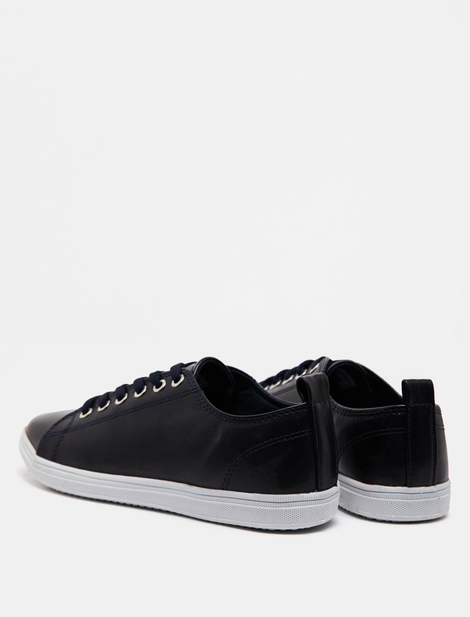  Kadın Bağcıklı Spor Ayakkabı