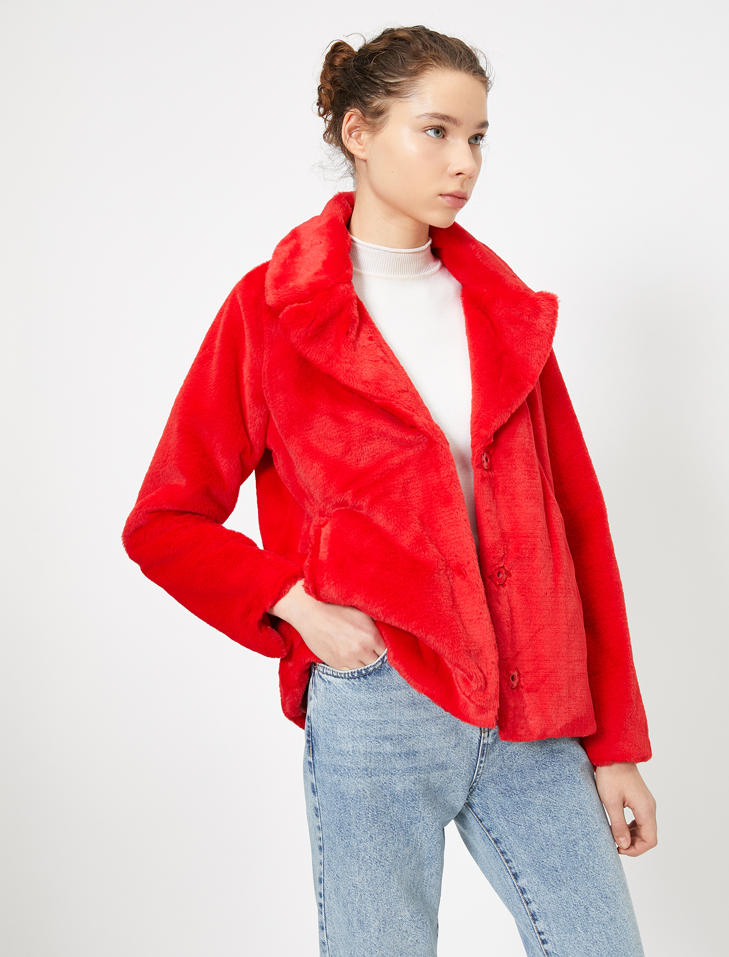   Düğme Detaylı Peluş Mont