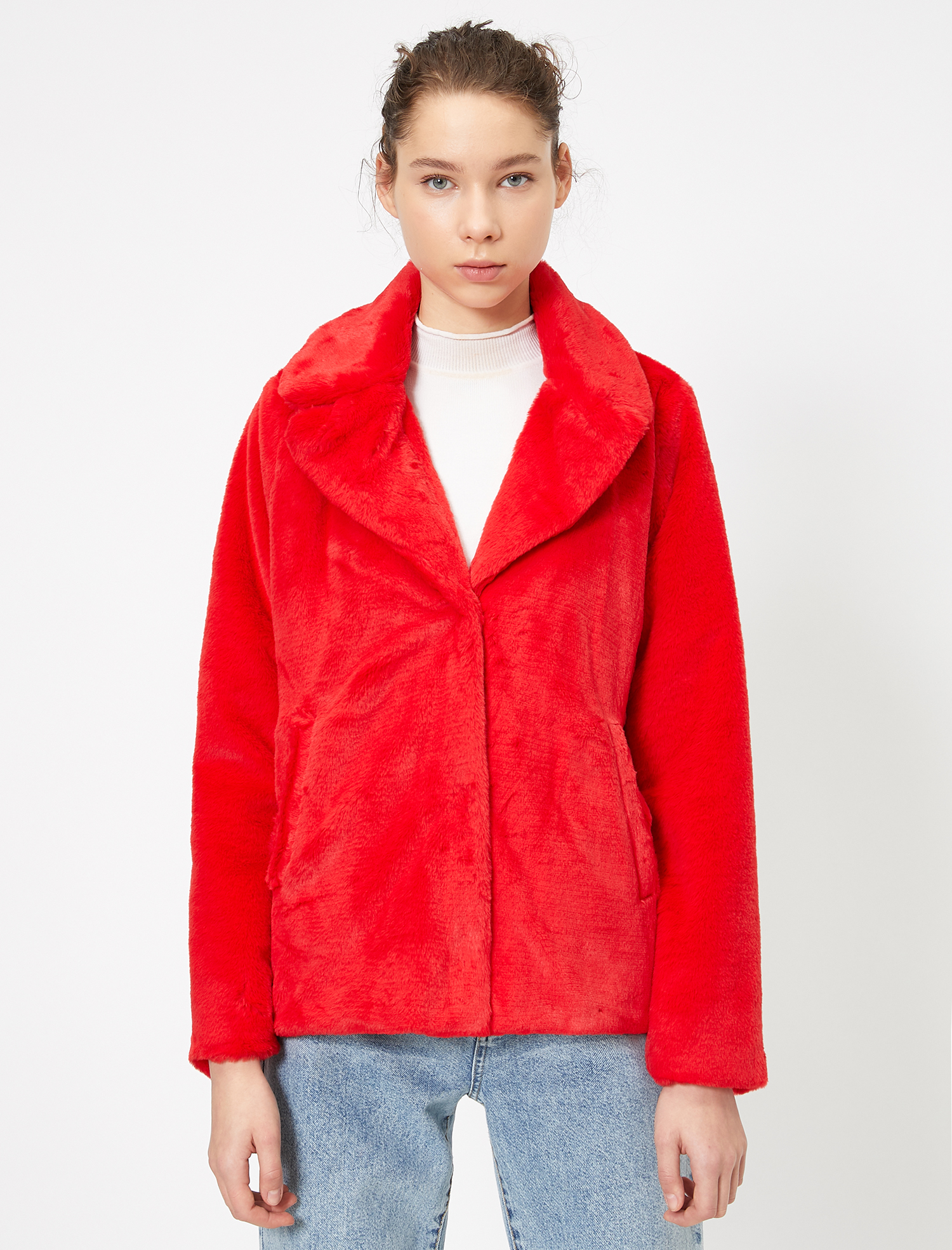   Düğme Detaylı Peluş Mont