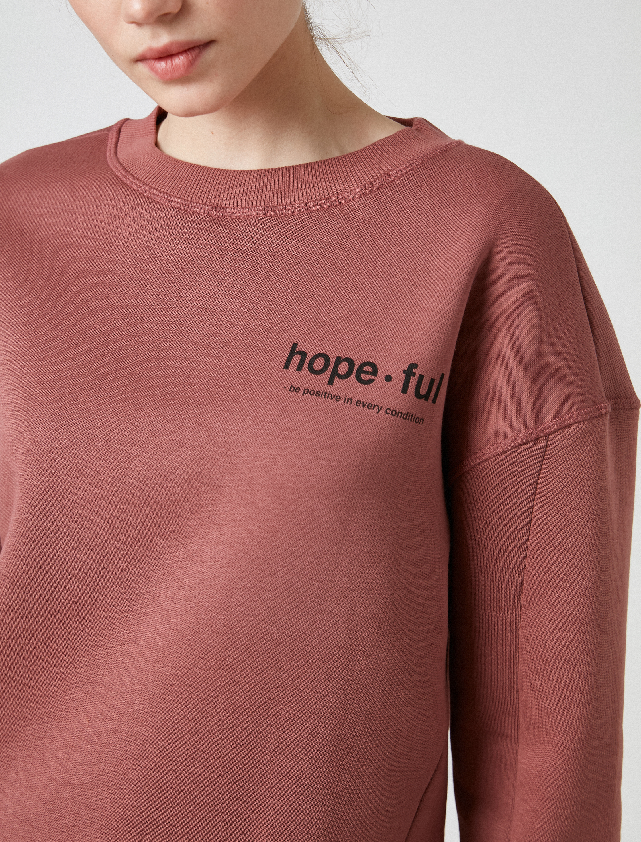   Bisiklet Yaka Slogan Baskılı Sweatshirt