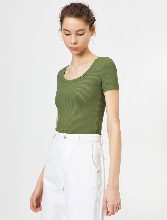  Yuvarlak Yaka Kısa Kollu Body