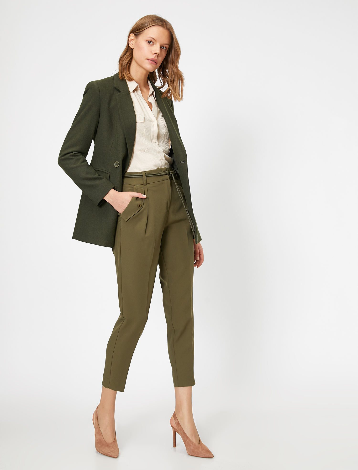   Kemer Detaylı Pilili Pantolon